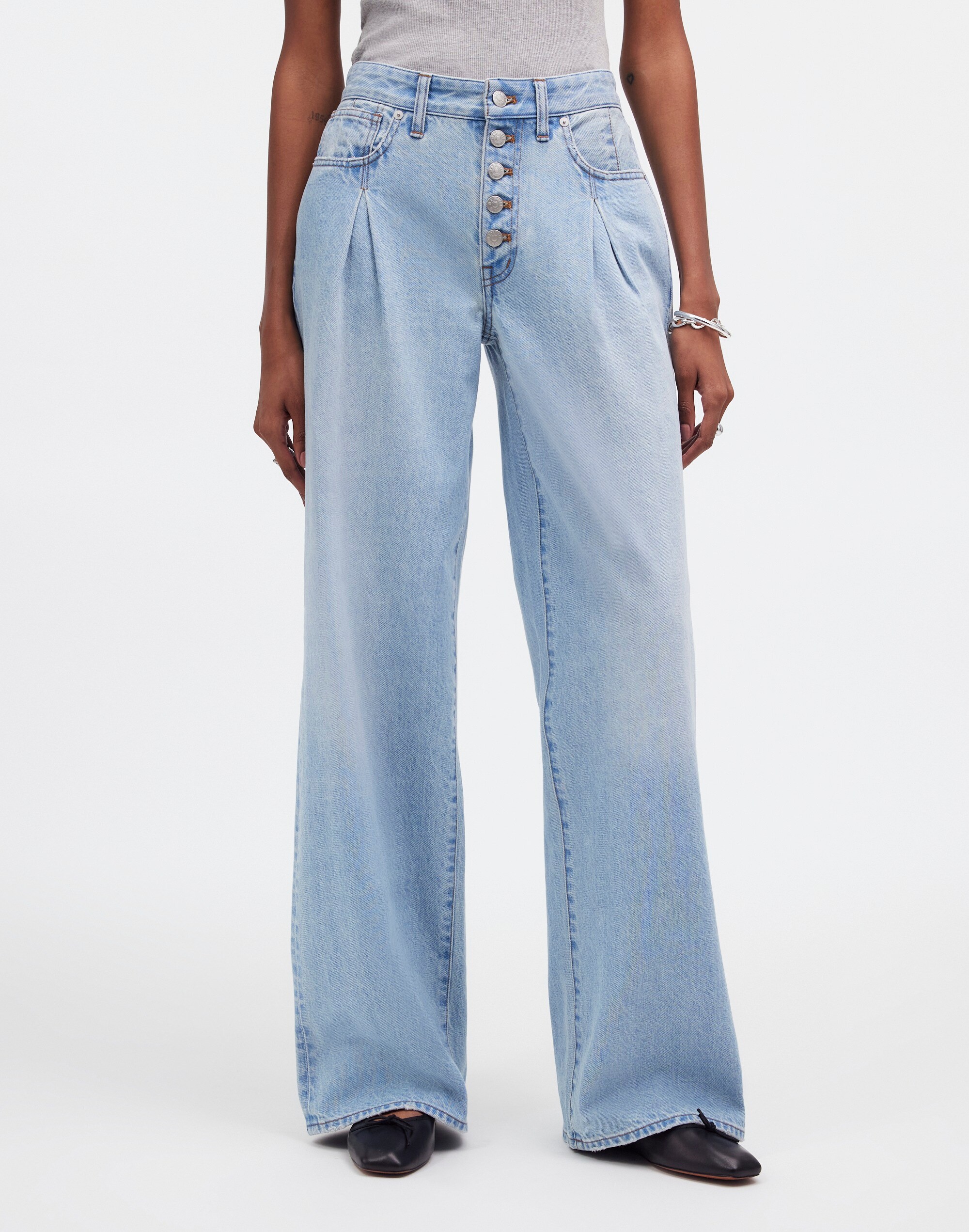 Superwide-Leg Jeans in Cather Wash: Button-Front Edition