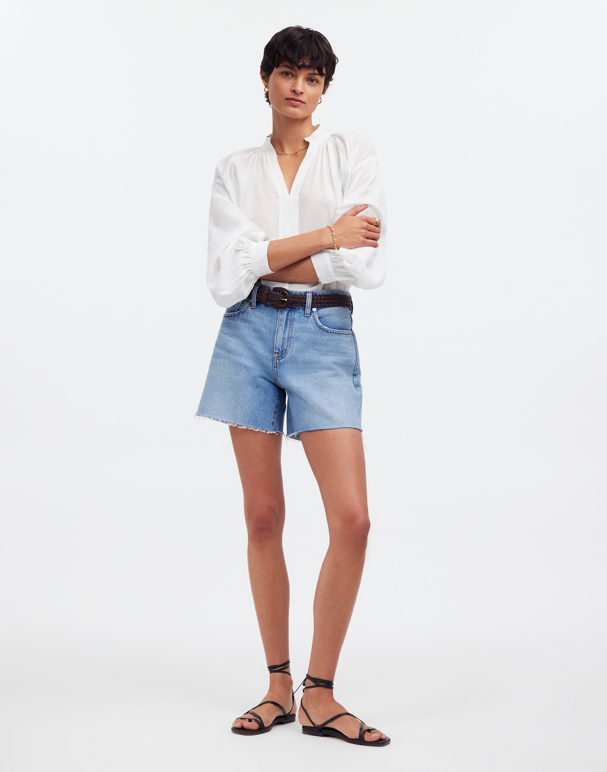 The Perfect Vintage Mid-Length Jean Short in Maplehurst Wash: Raw-Hem Edition in maplehurst wash image 2