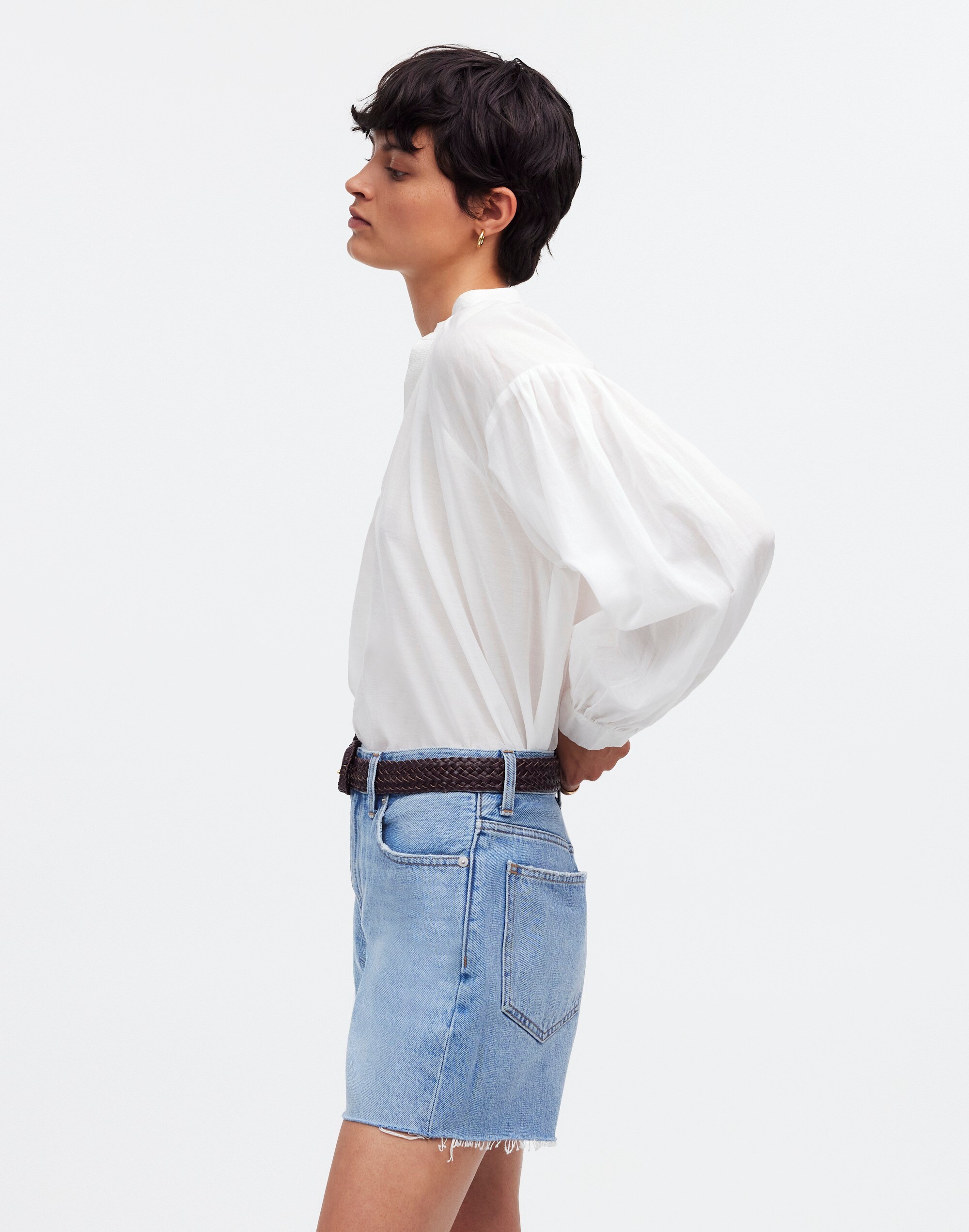 The Perfect Vintage Mid-Length Jean Short in Maplehurst Wash: Raw-Hem Edition in maplehurst wash image 3
