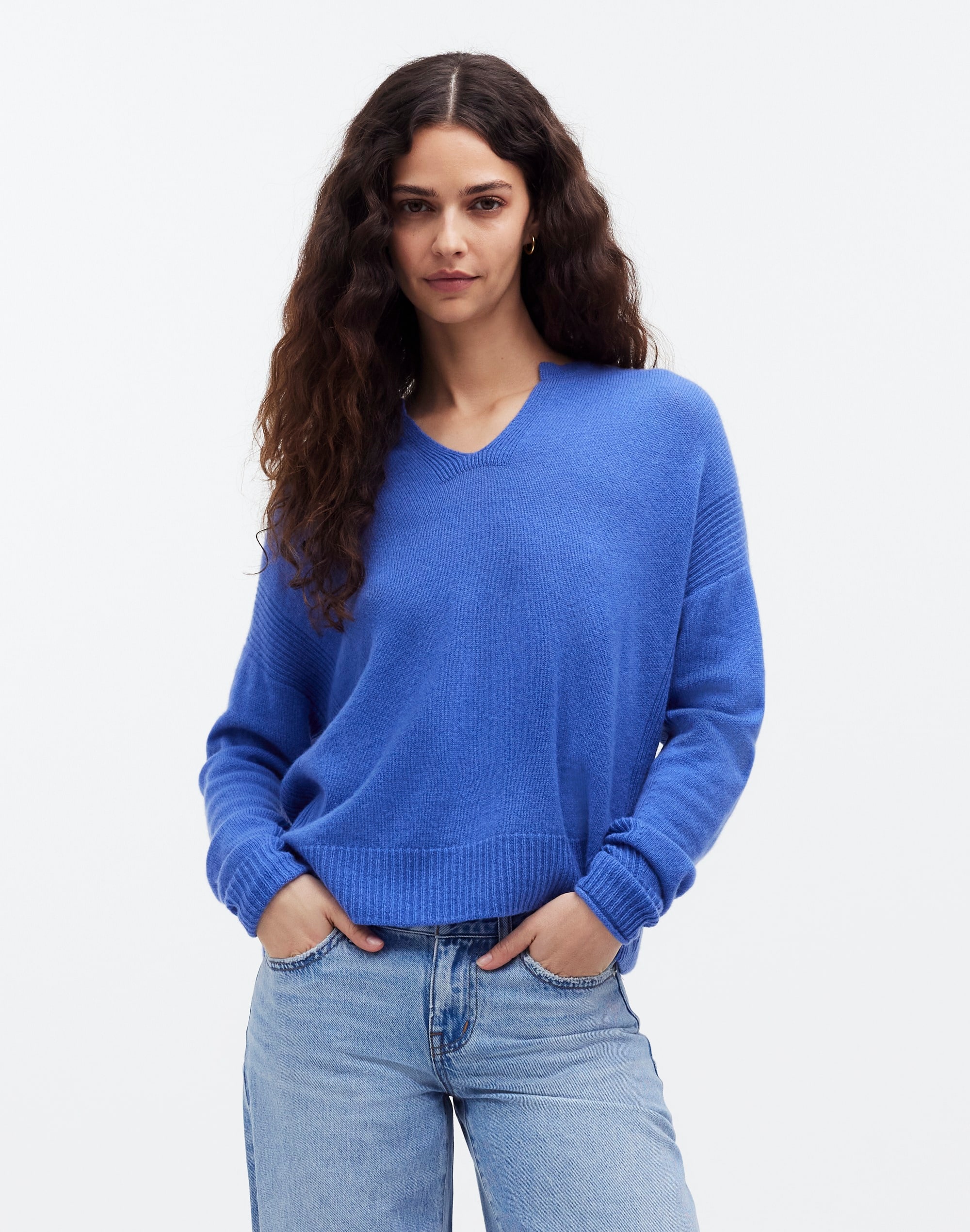 Mw Cashmere V-neck Sweater In Hthr Lapis