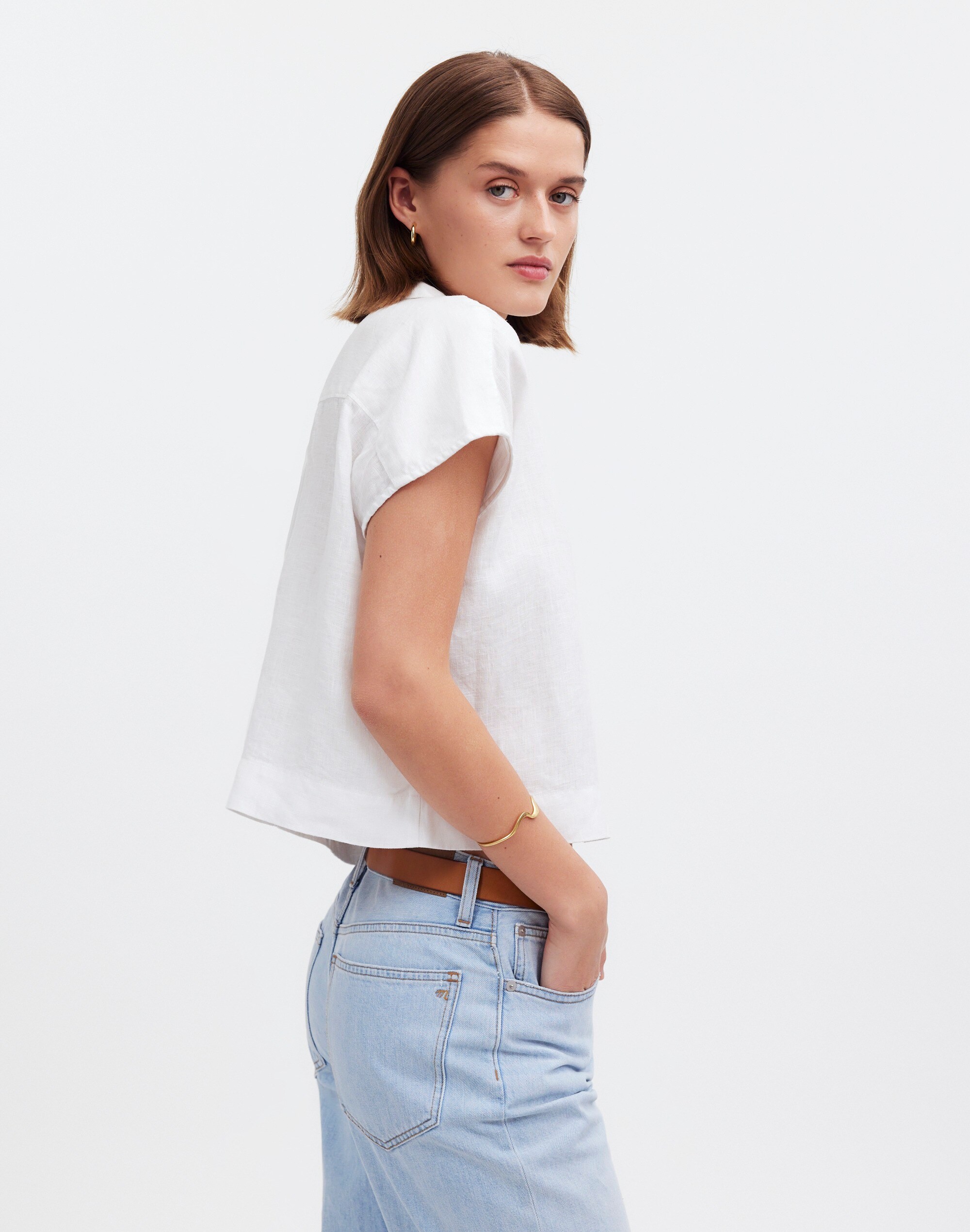 Boxy Cap-Sleeve Shirt in 100% Linen