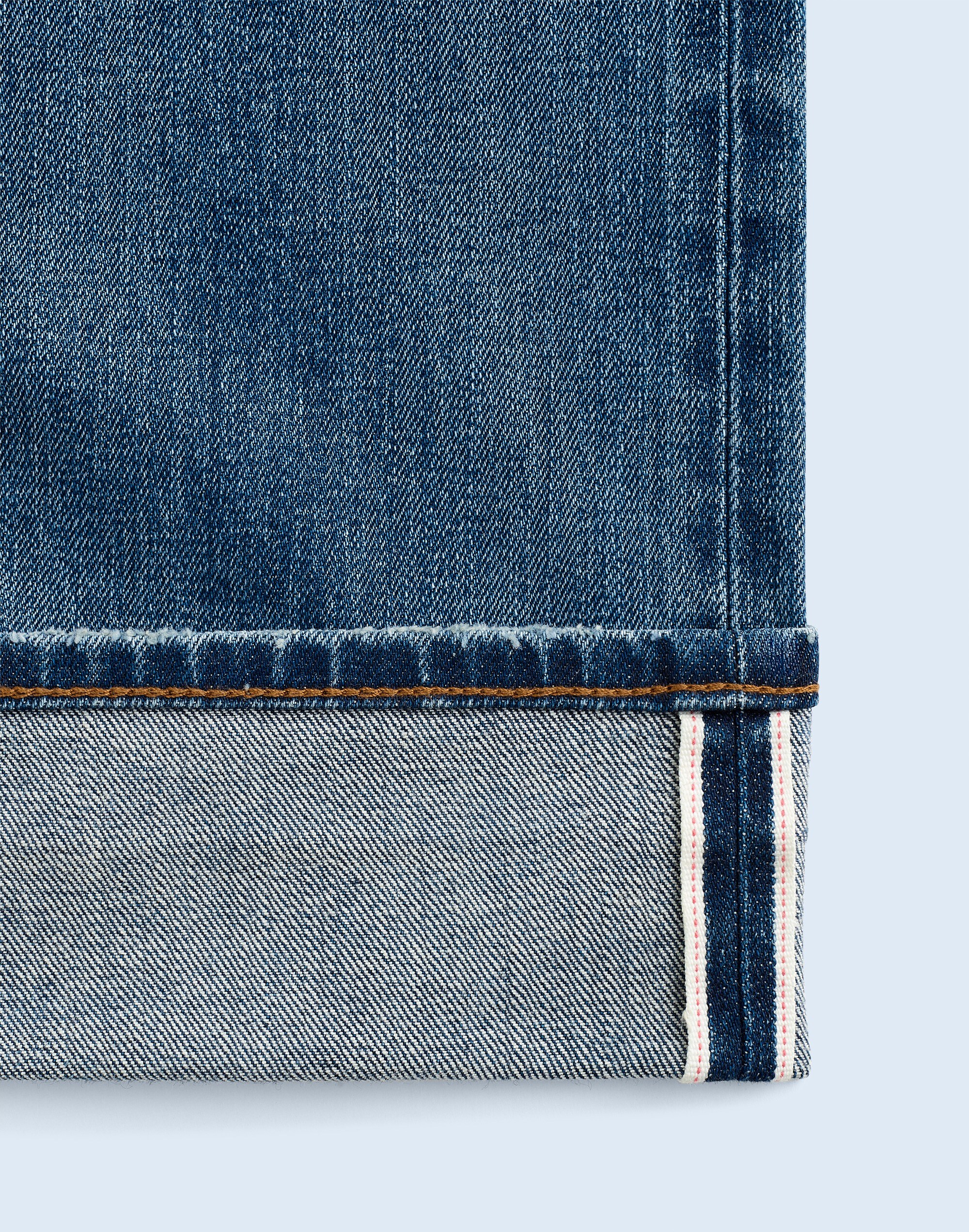 Relaxed Taper Stretch Selvedge Jeans in Barrington Wash