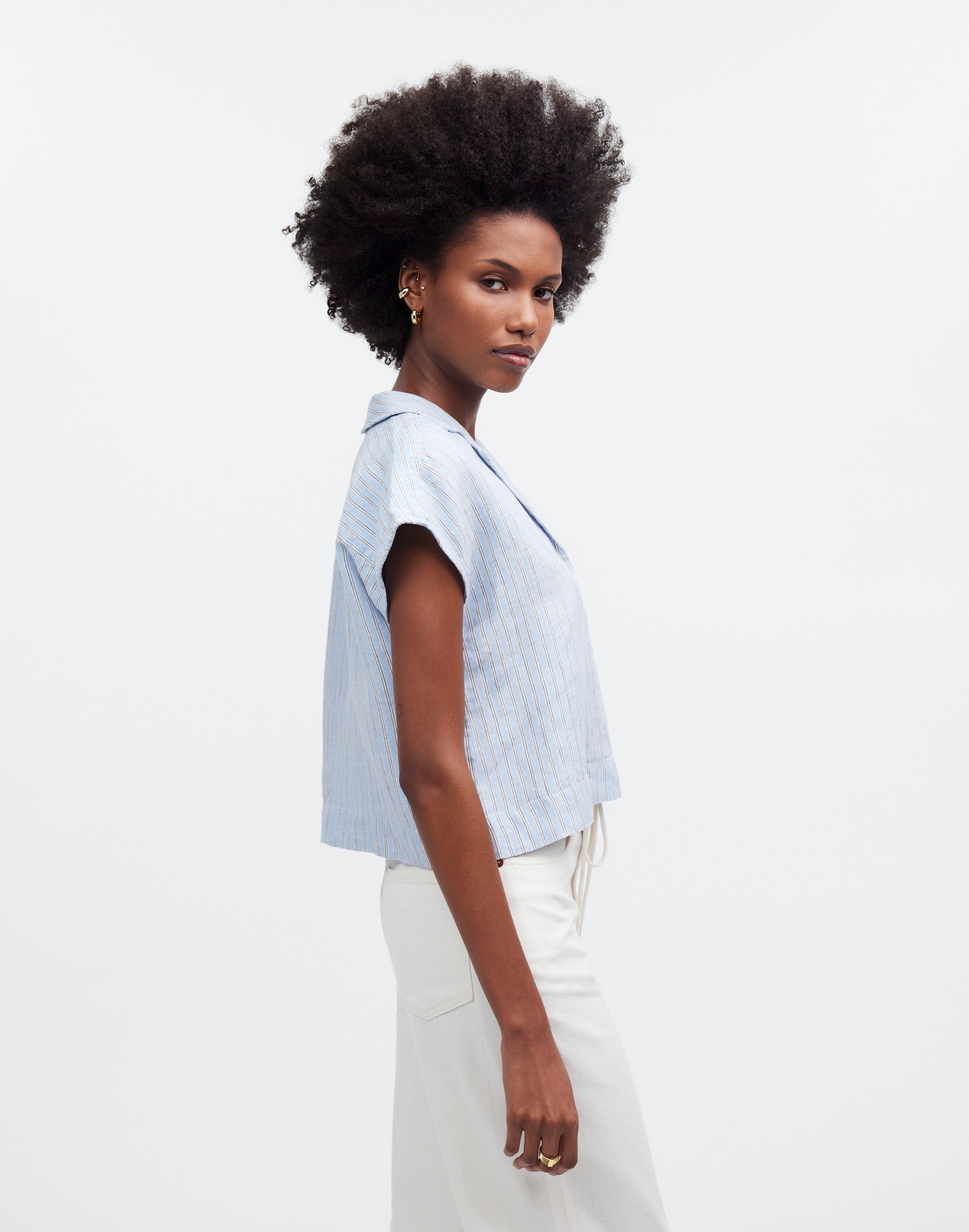 Boxy Cap-Sleeve Shirt in 100% Linen