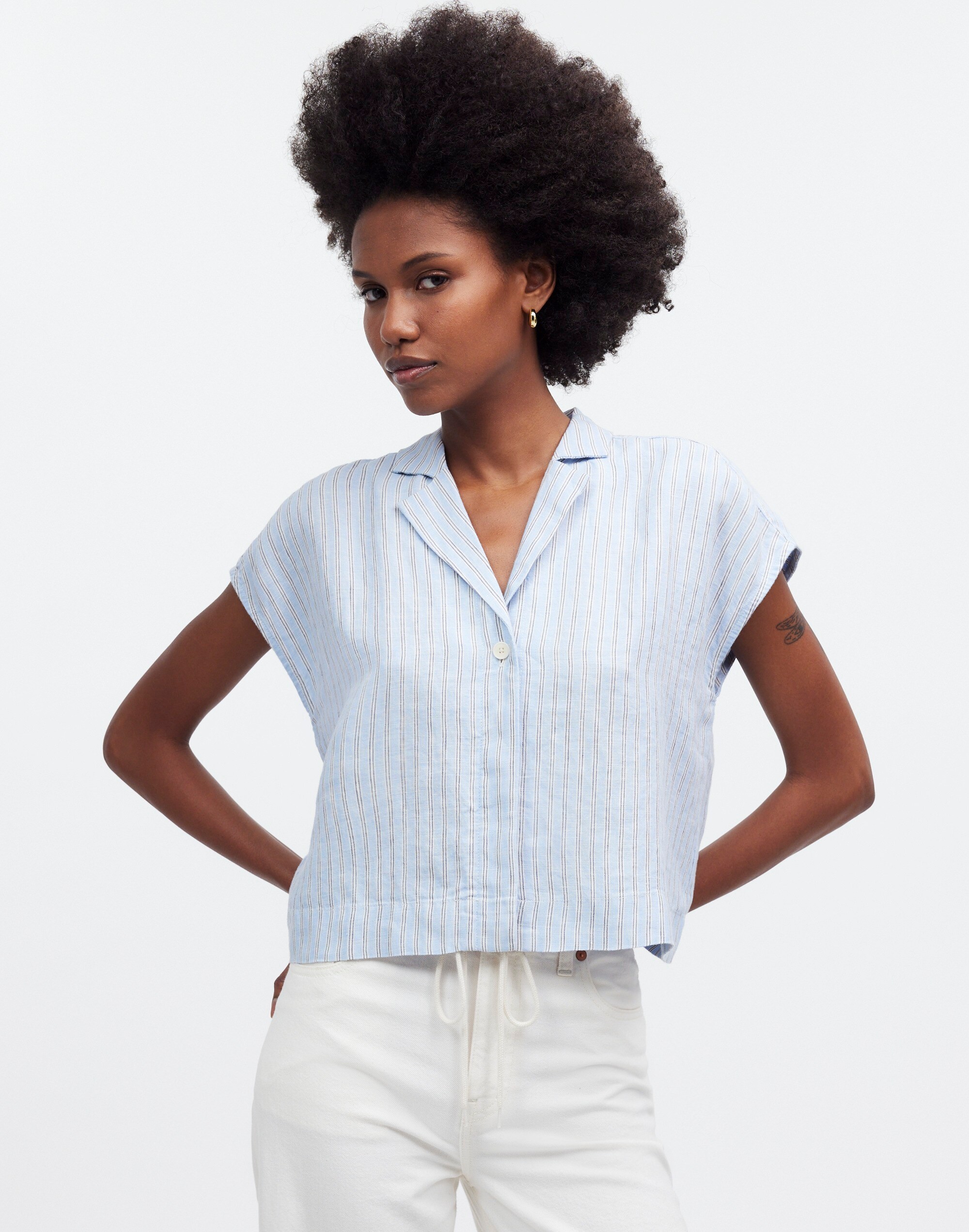 Boxy Cap-Sleeve Shirt in 100% Linen