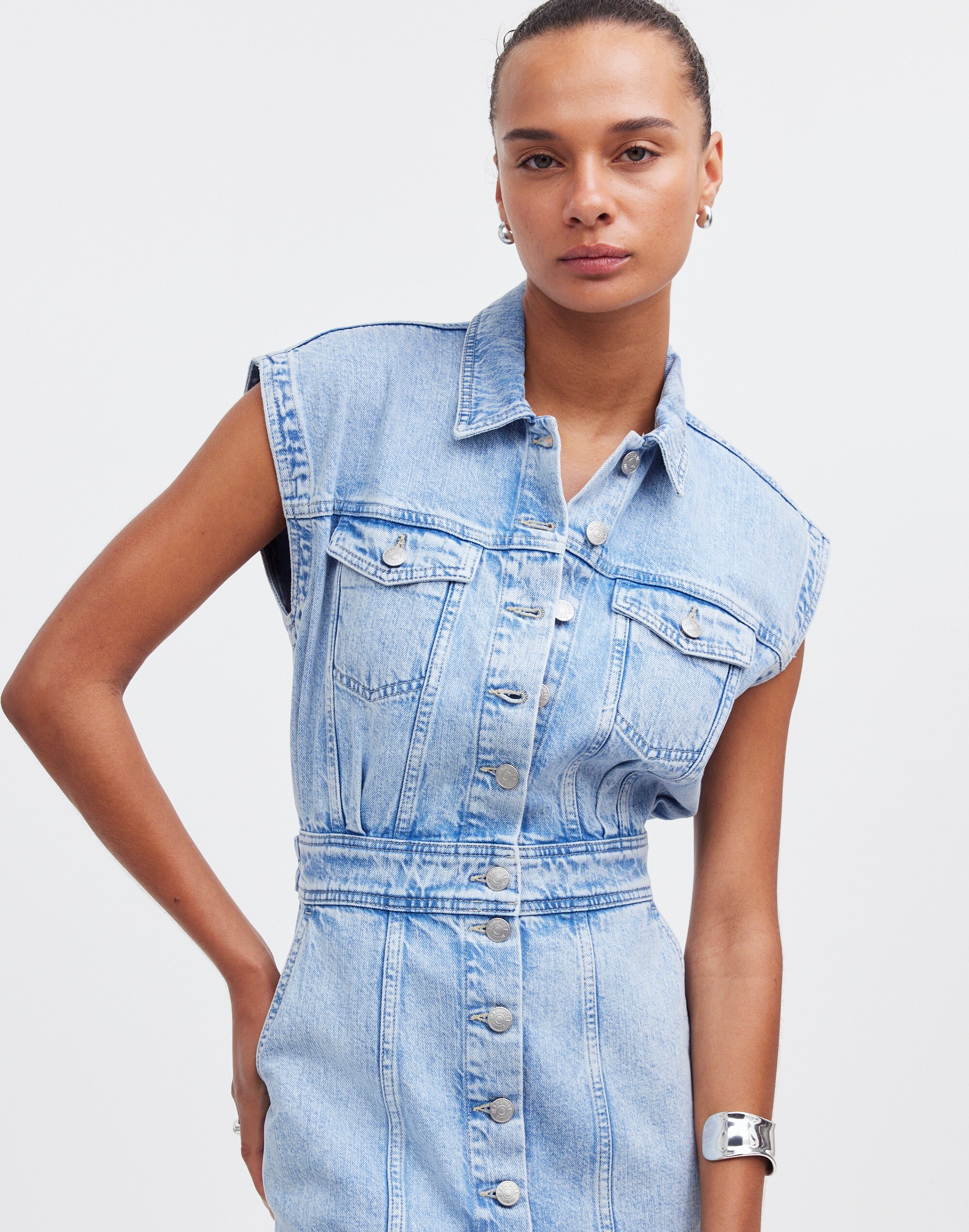 Denim Cap-Sleeve Shirtdress in Aquino Wash