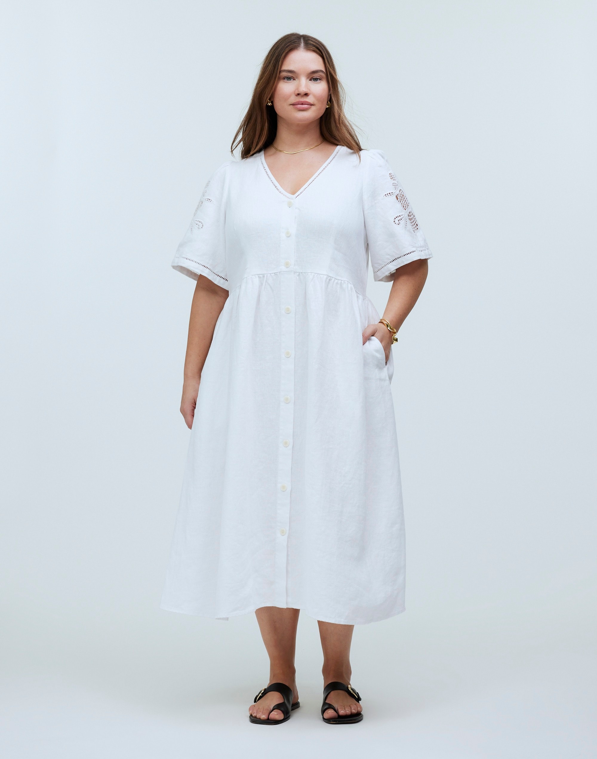 Plus Cassie Button-Front Midi Dress in Linen
