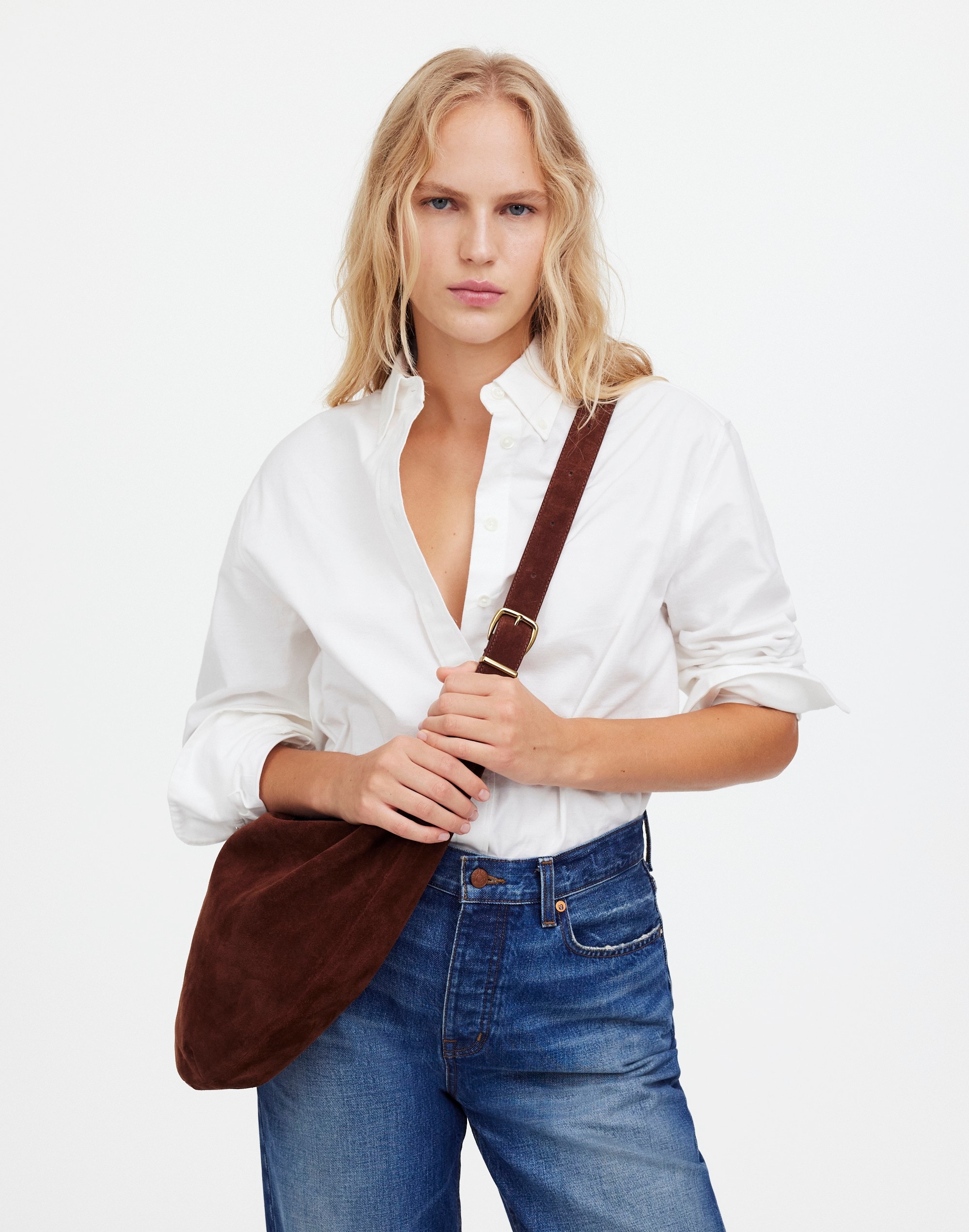 The Essential Curve Shoulder Bag