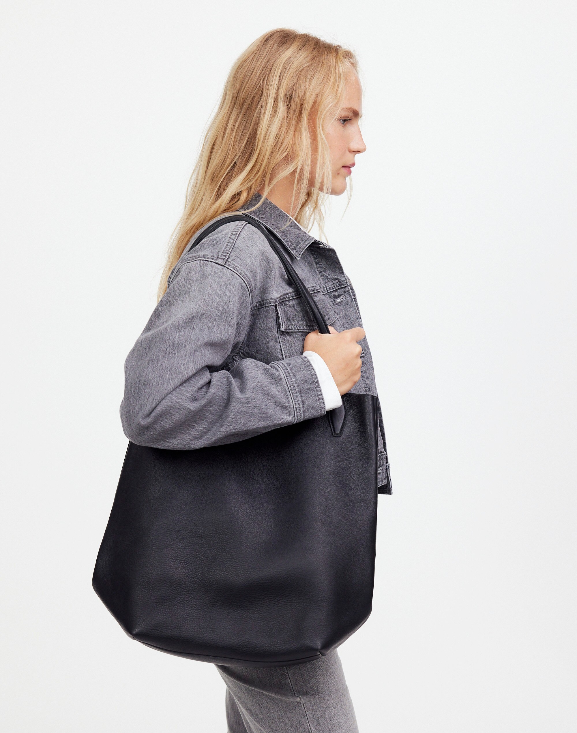 The Oversized Shopper Tote in Soft Grain Leather