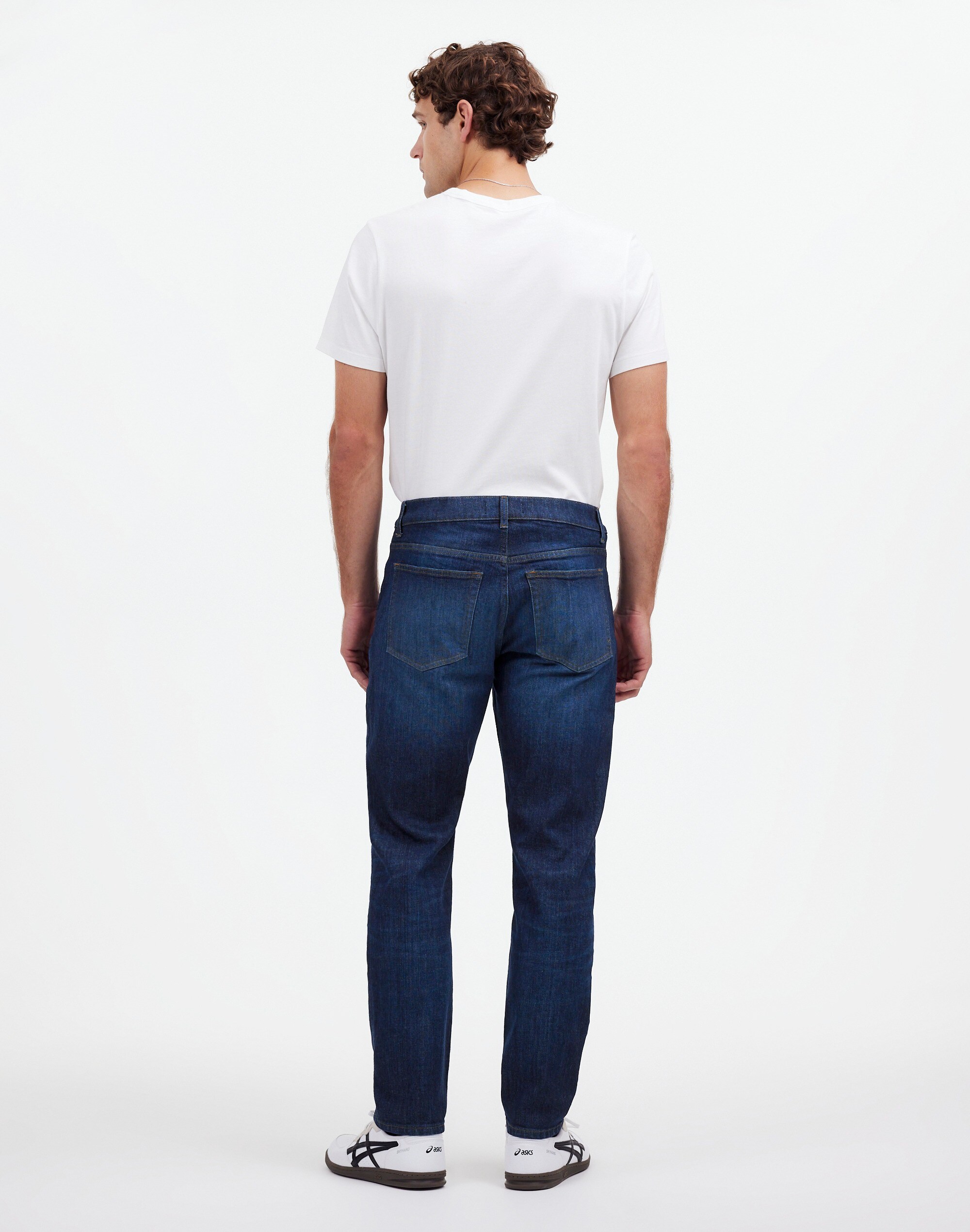 Relaxed Taper Jeans