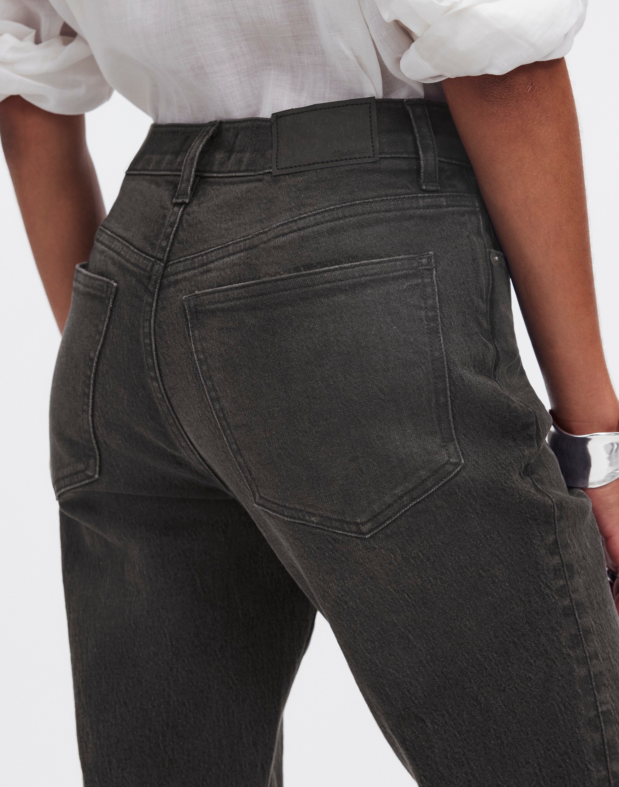 The '90s Straight Mid-Rise Jean