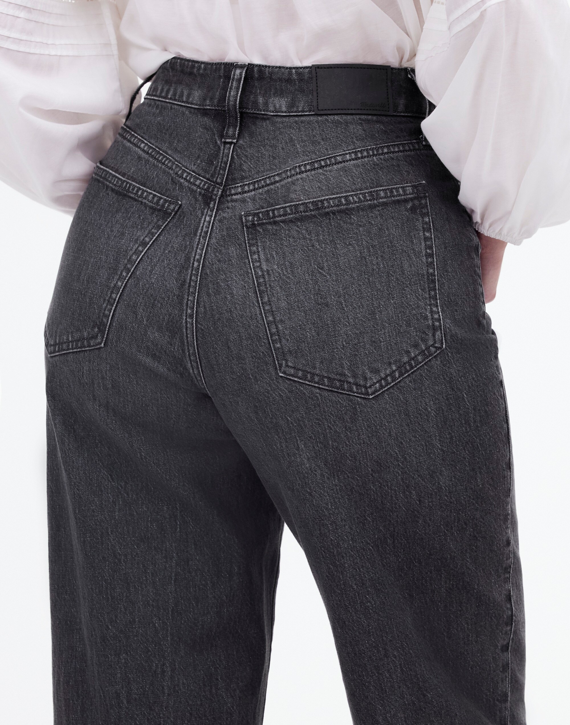 The Curvy Perfect Vintage Wide-Leg Crop Jean in Robles Wash in robles wash image 5