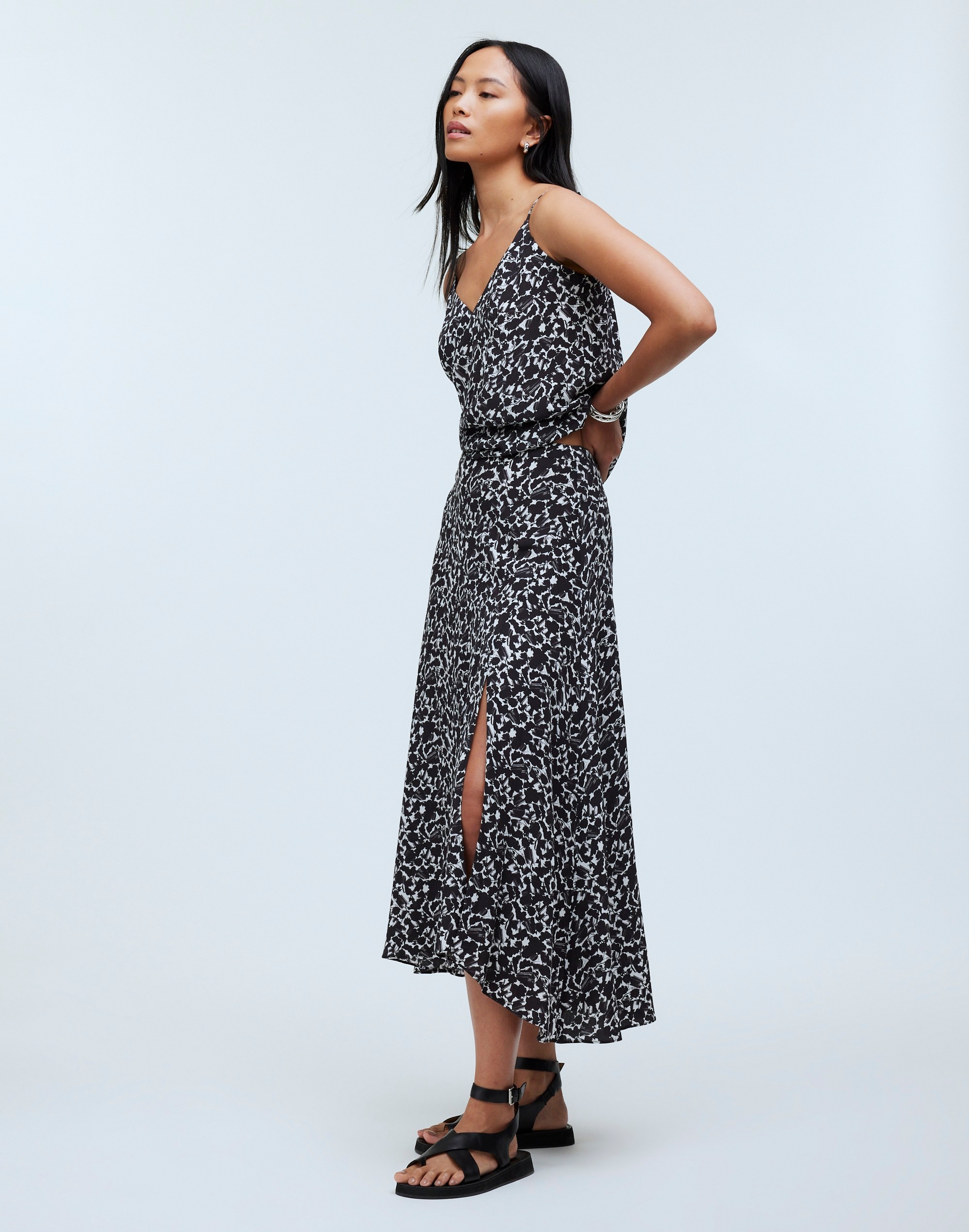 Side-Slit Midi Skirt in Floral Crepe