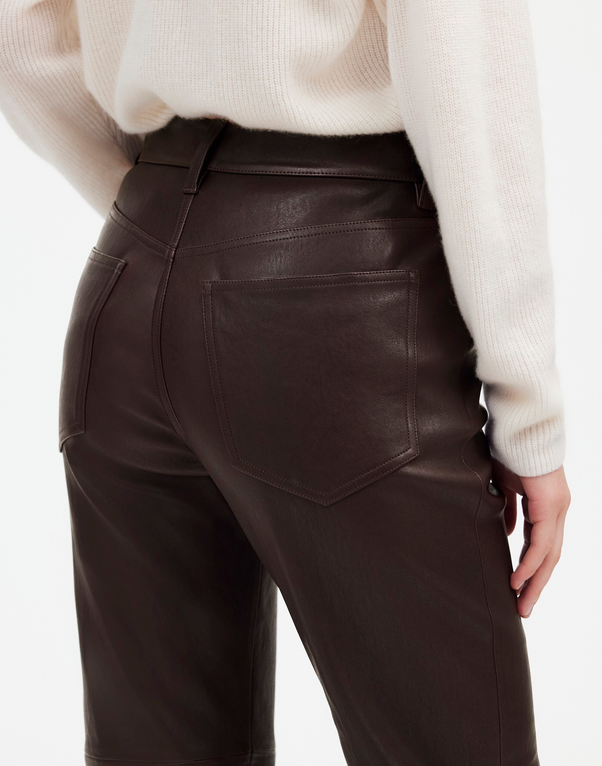 The '90s Straight Mid-Rise Pant in Leather