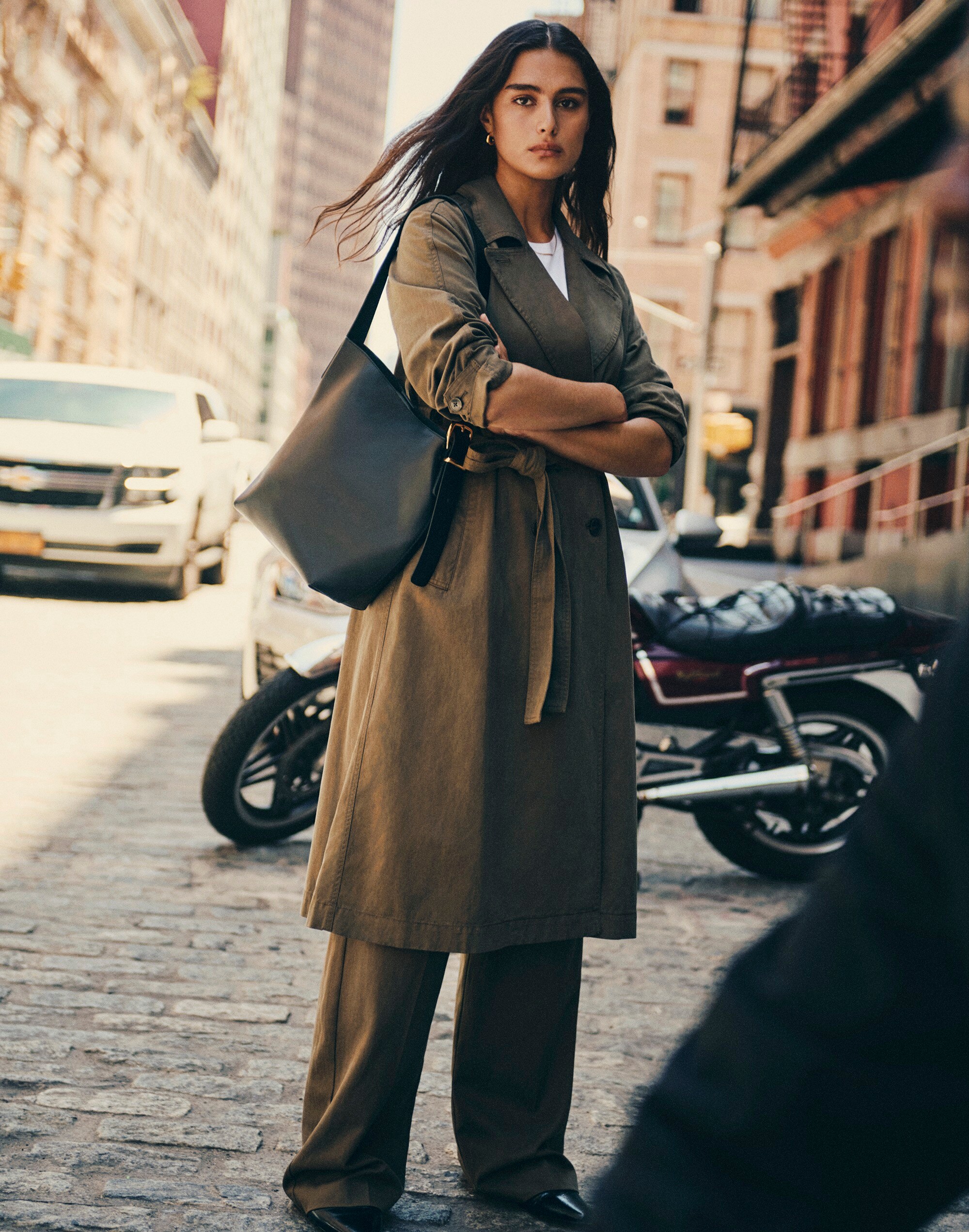 Draped Sleeve Short Trench Coat_BDHL7641