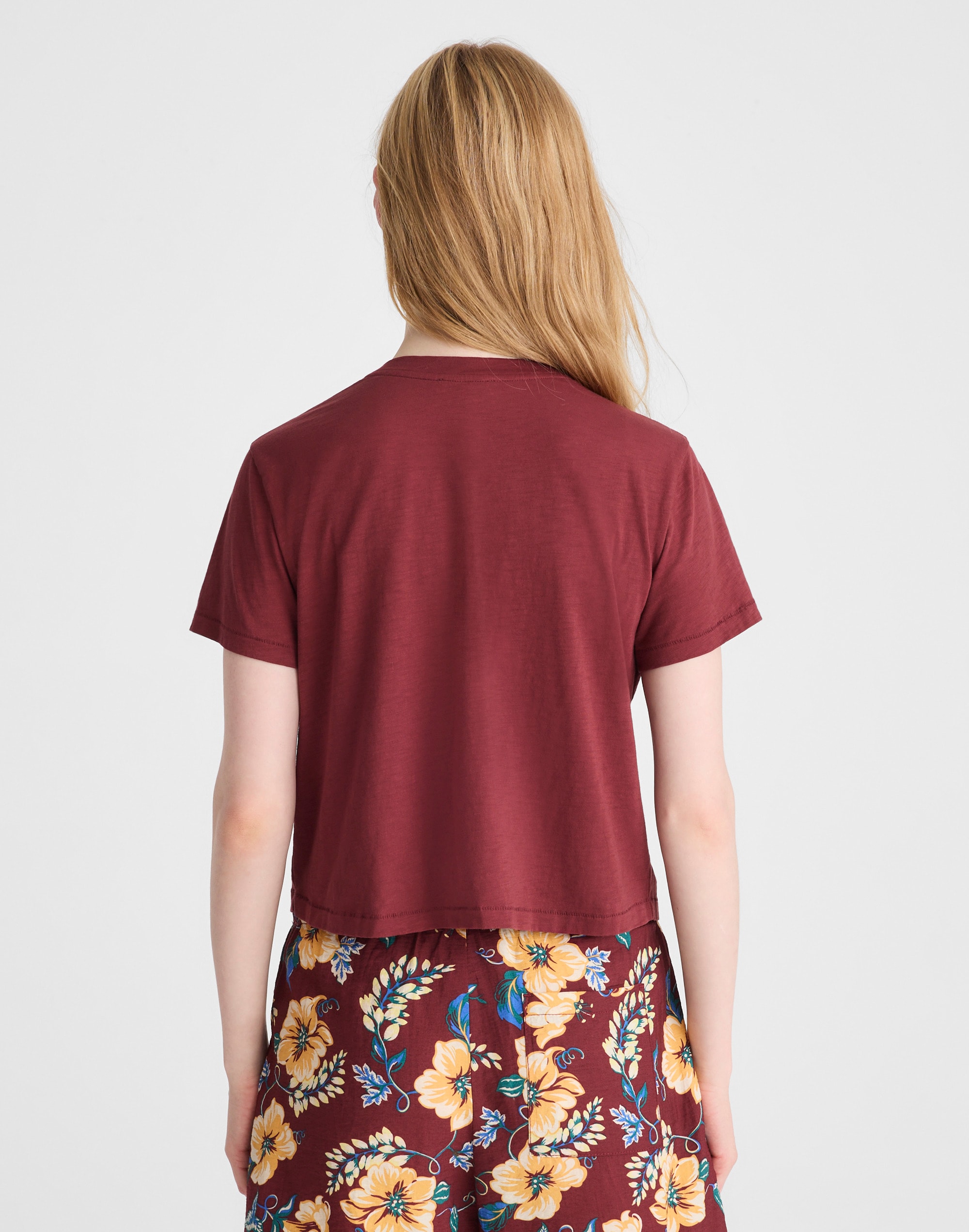 The Easy Crop Crewneck Tee in Soft Slub Alternate Image 4