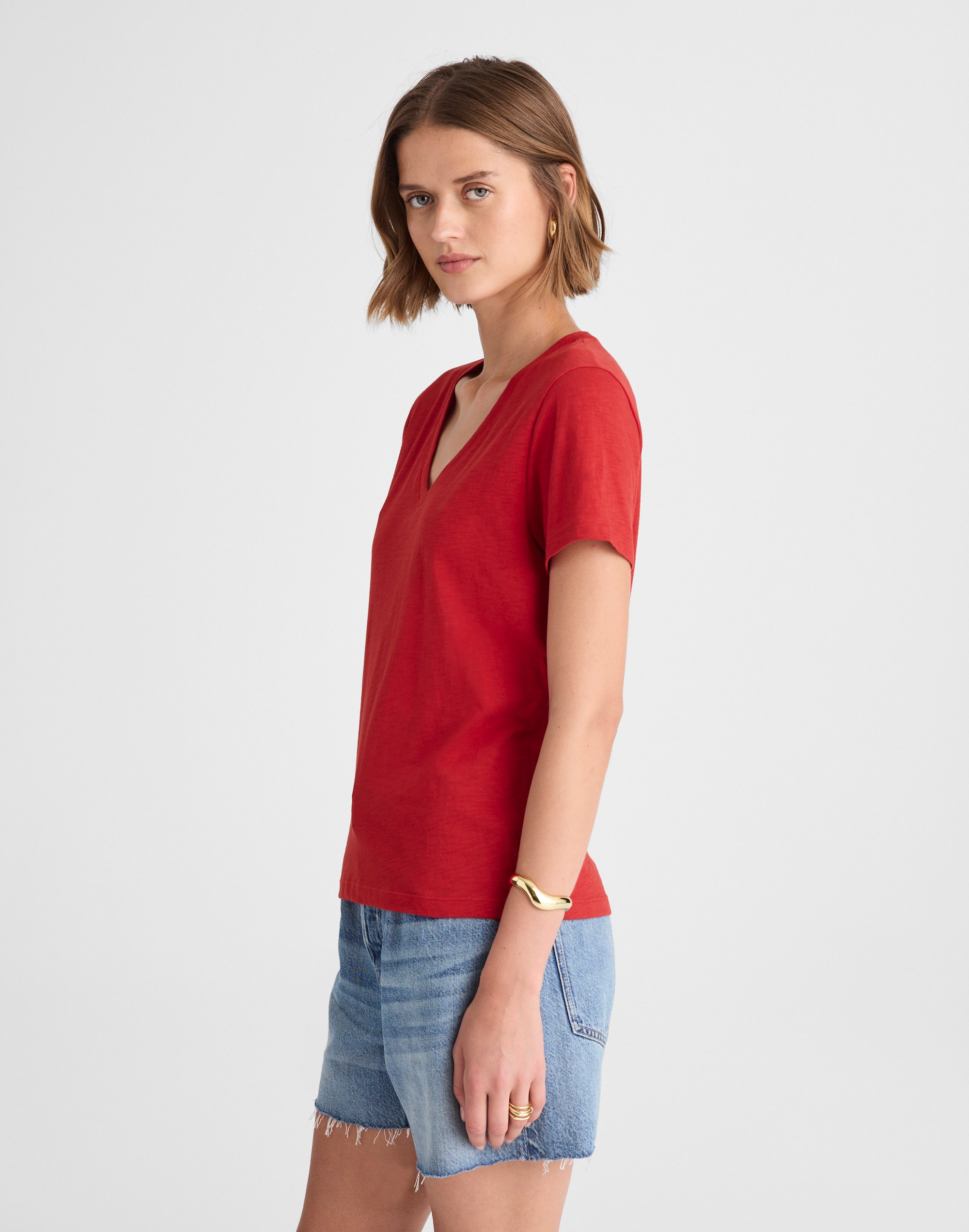 The Easy Crop V-Neck Tee in Soft Slub