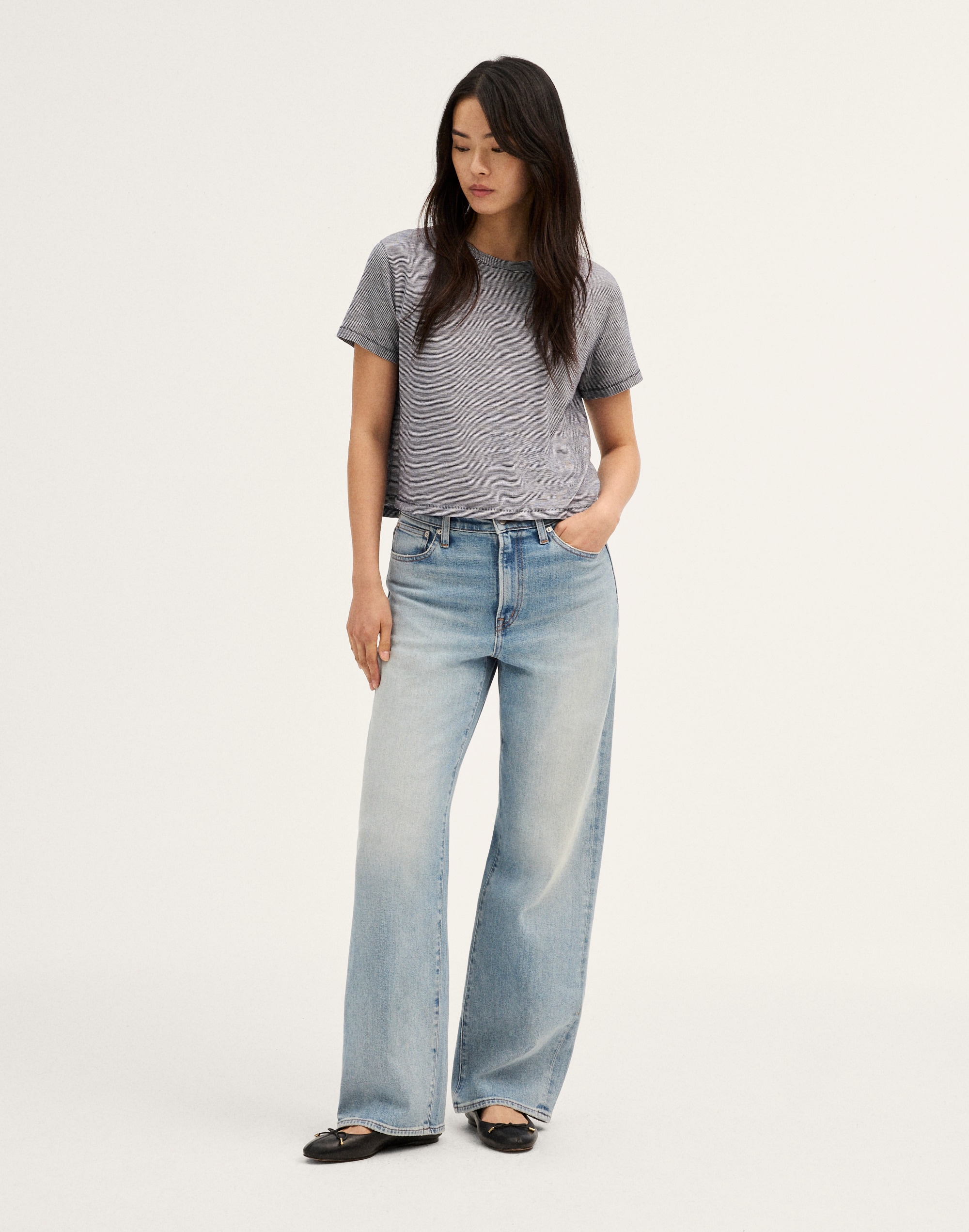 The Easy Crop Crewneck Tee in Soft Slub