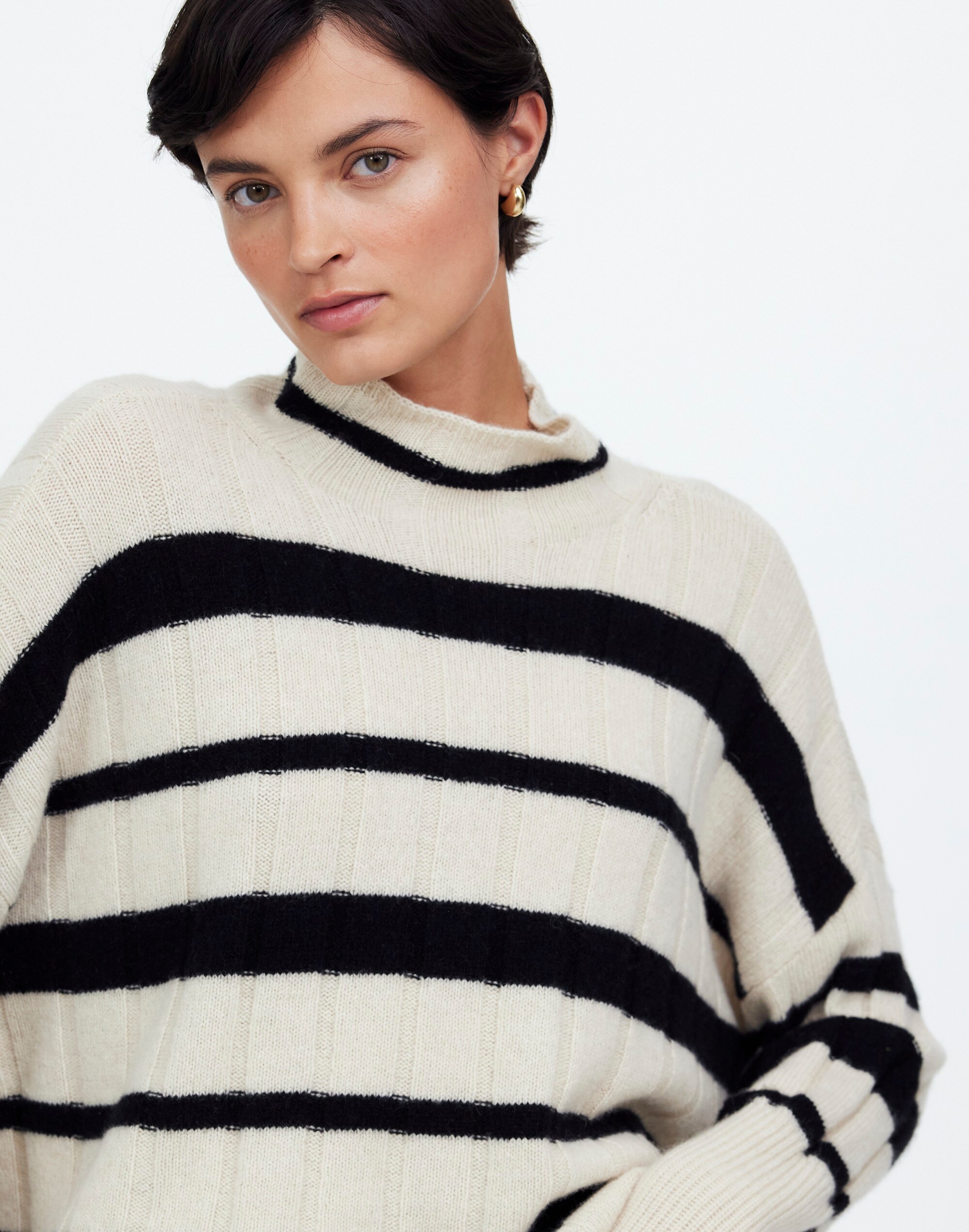 Ribbed Cashmere-Wool Blend Pullover Sweater