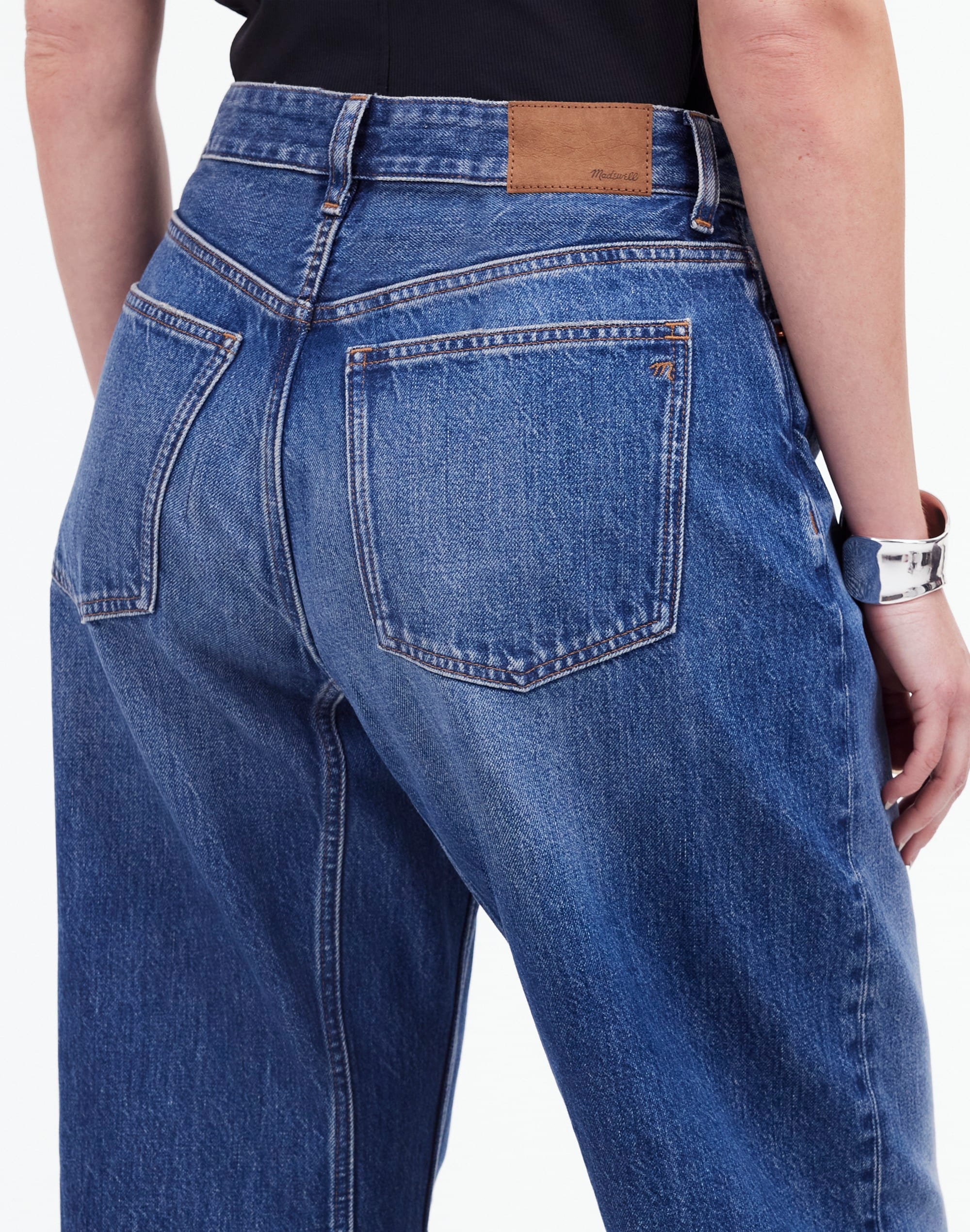 The Curvy Darted Barrel-Leg Jean in Irmo Wash