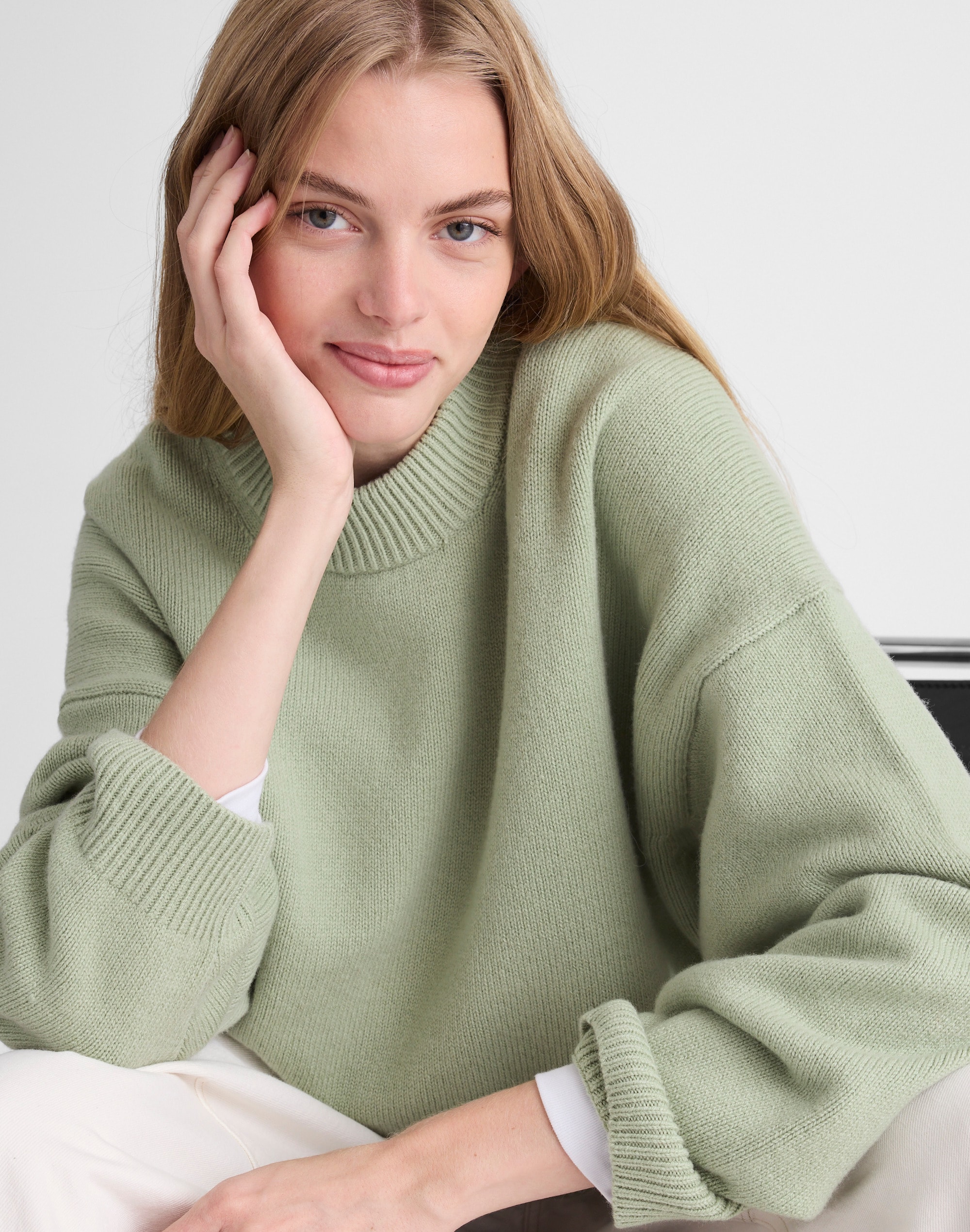 Madewell Softwool Boxy Crewneck Sweater In Green