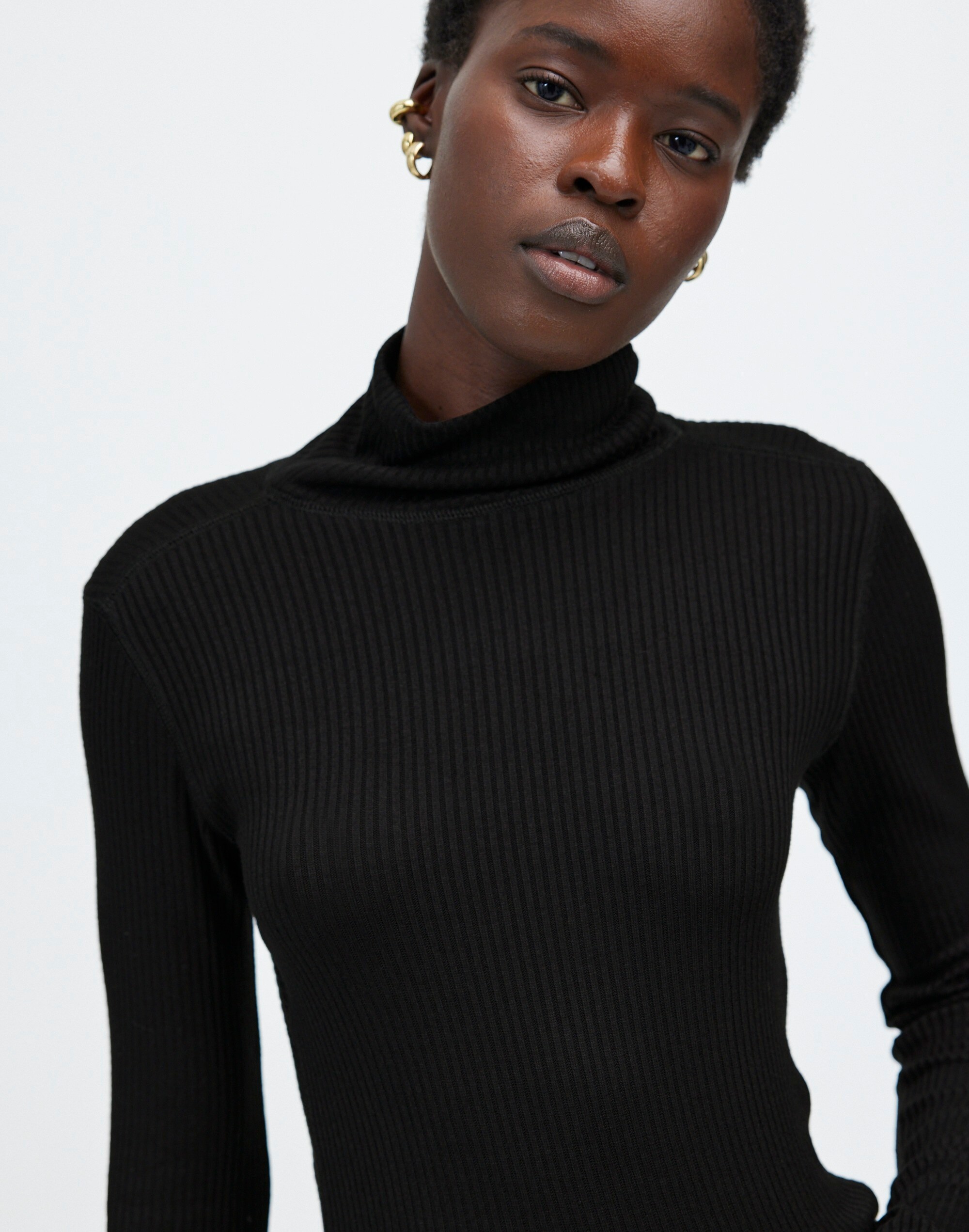 Ribbed Turtleneck Long-Sleeve Tee