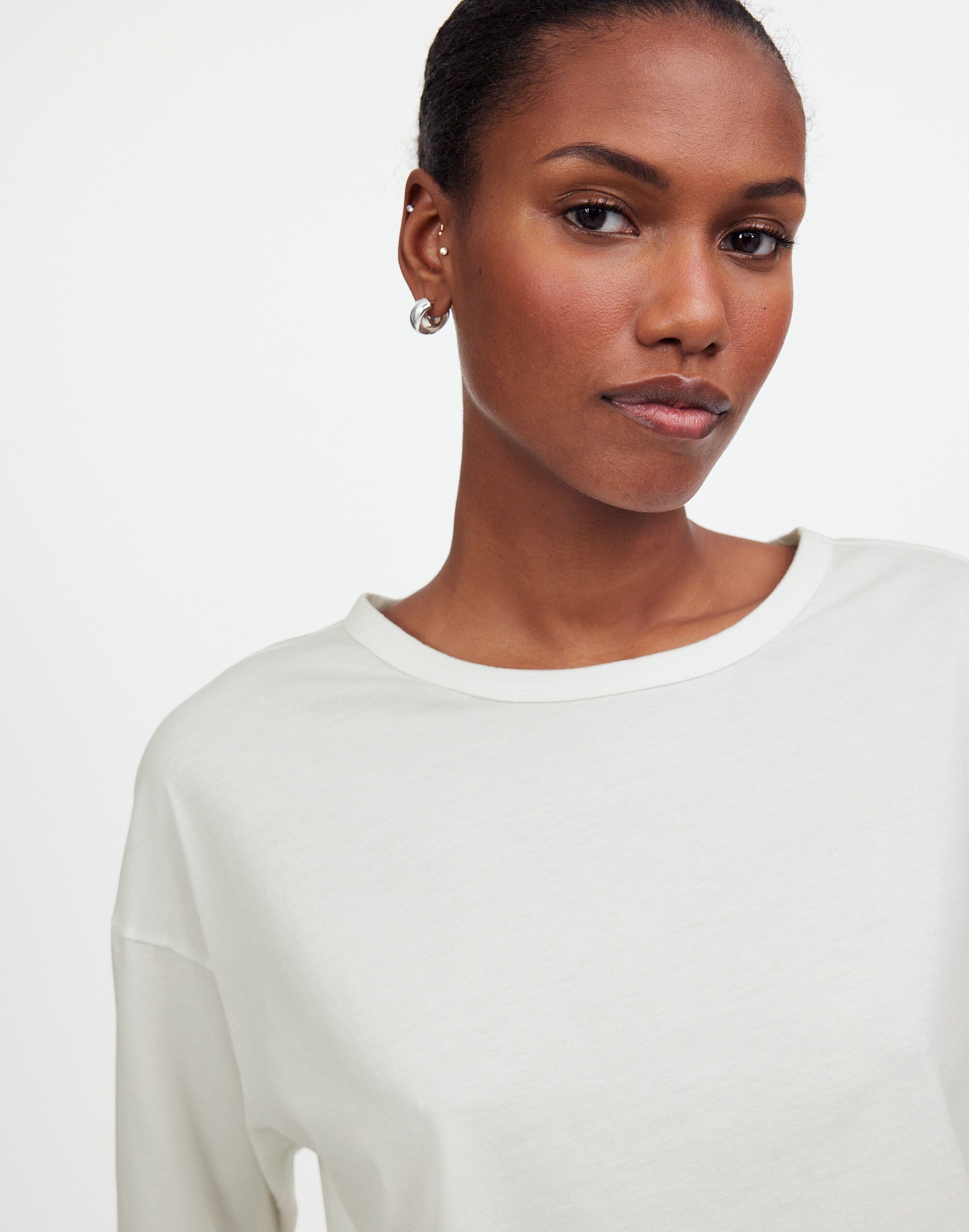 Relaxed Long-Sleeve Crewneck Tee