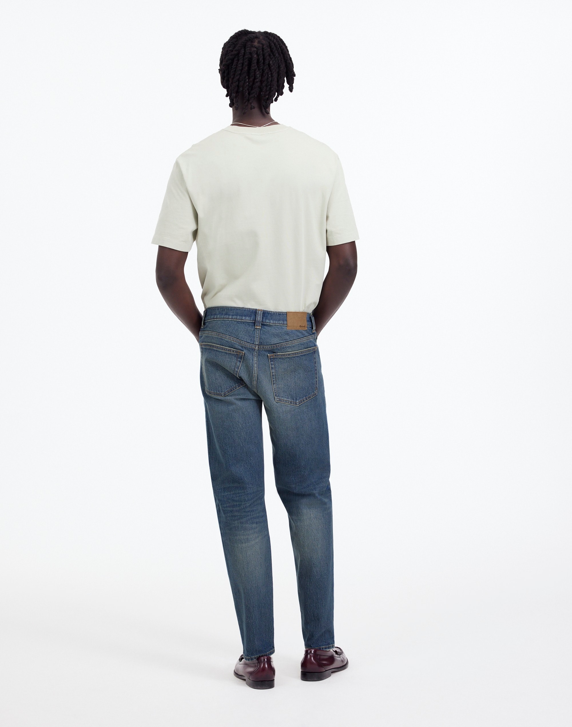 Relaxed Taper Jeans