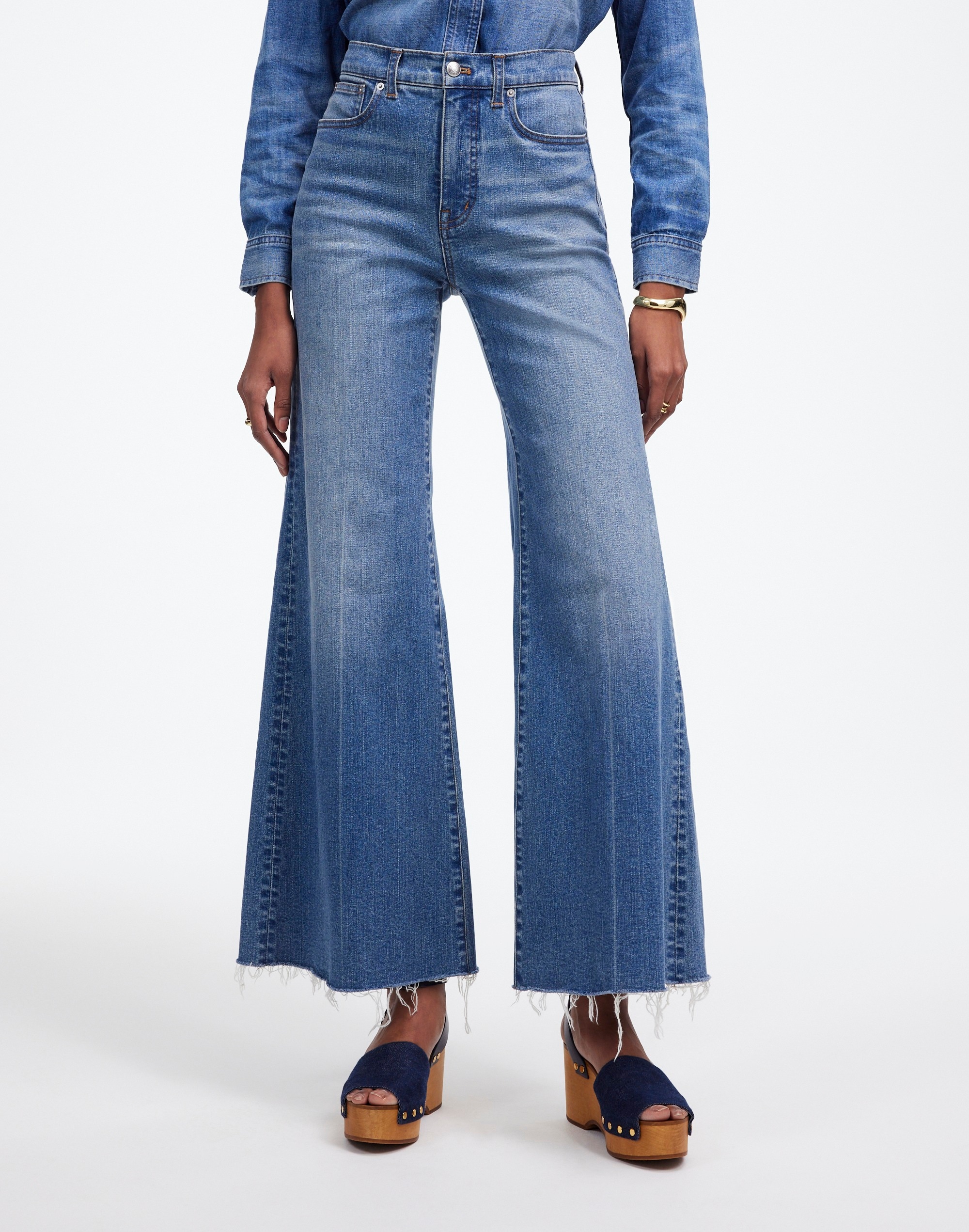 Flared Wide-Leg Crop Jeans