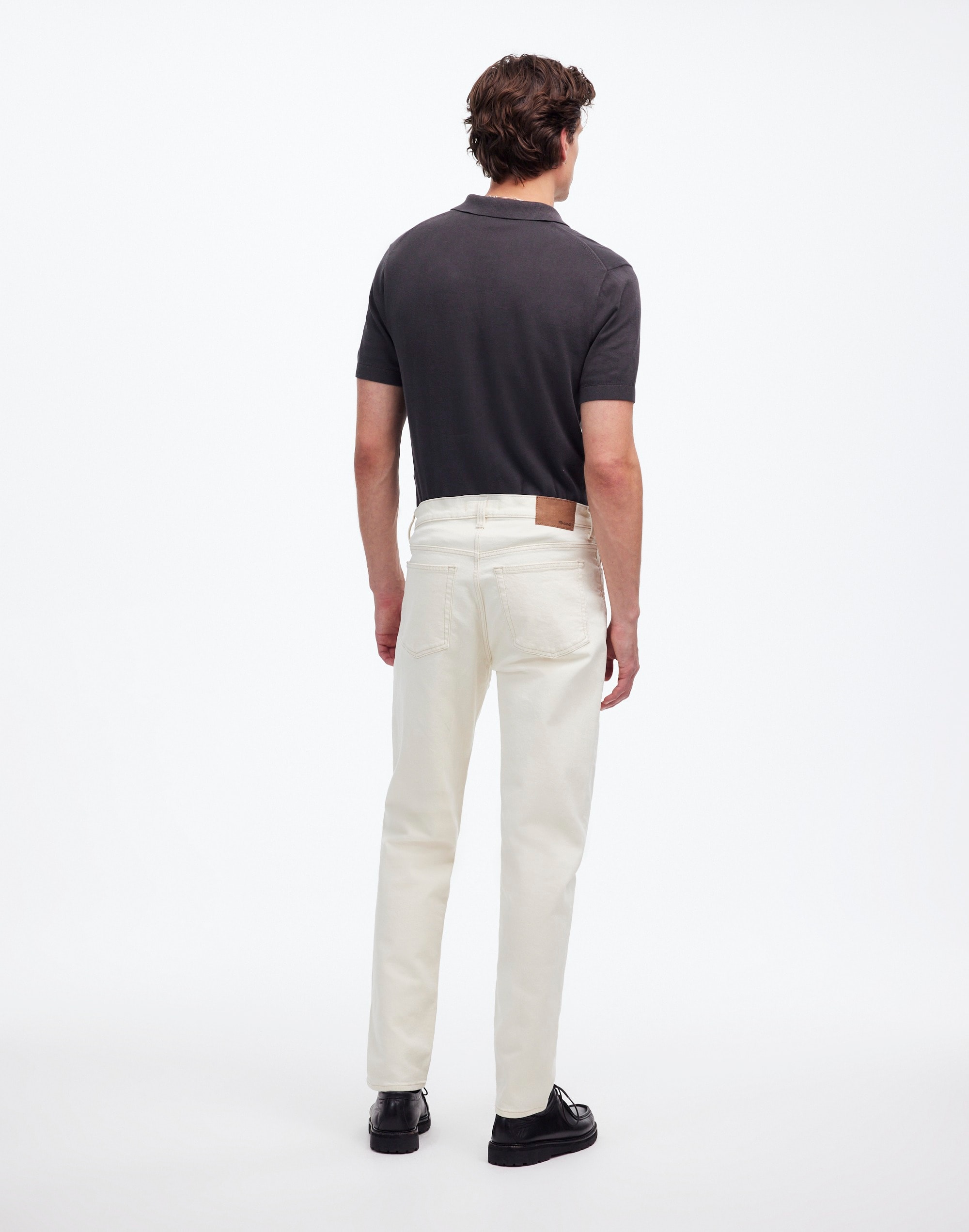 Relaxed Taper Jeans