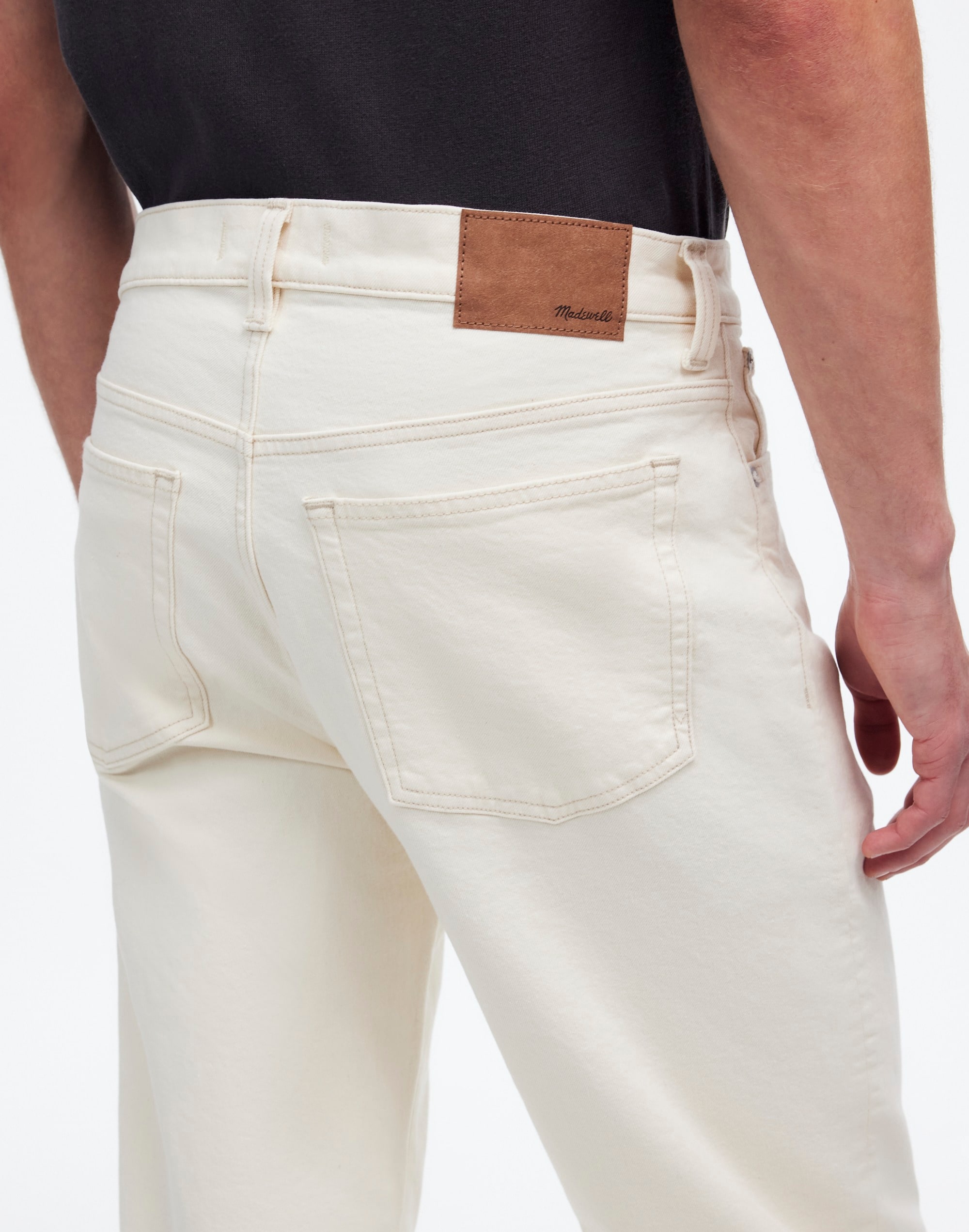 Relaxed Taper Jeans