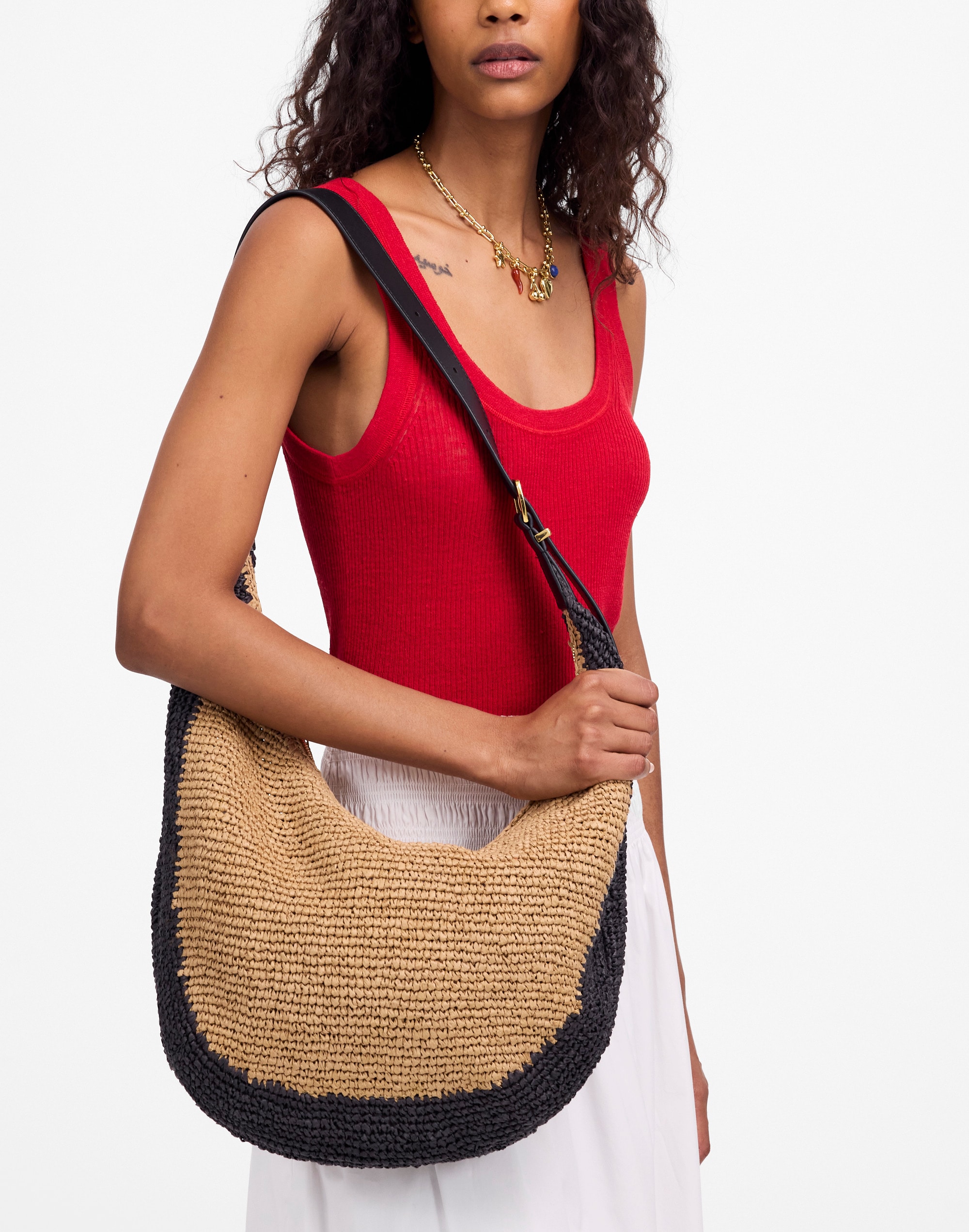 The Essential Curve Shoulder Bag