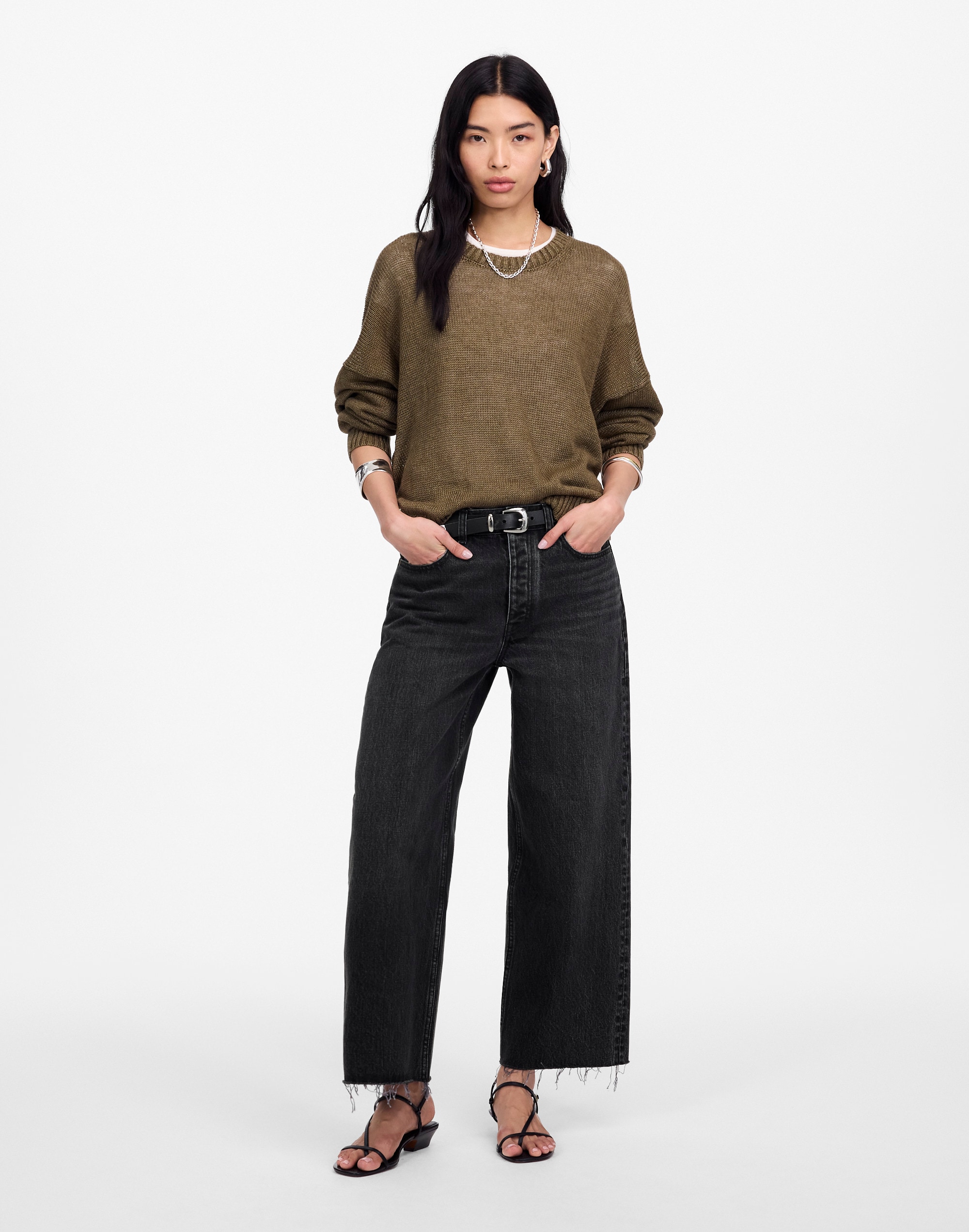 Low-Slung Baggy Crop