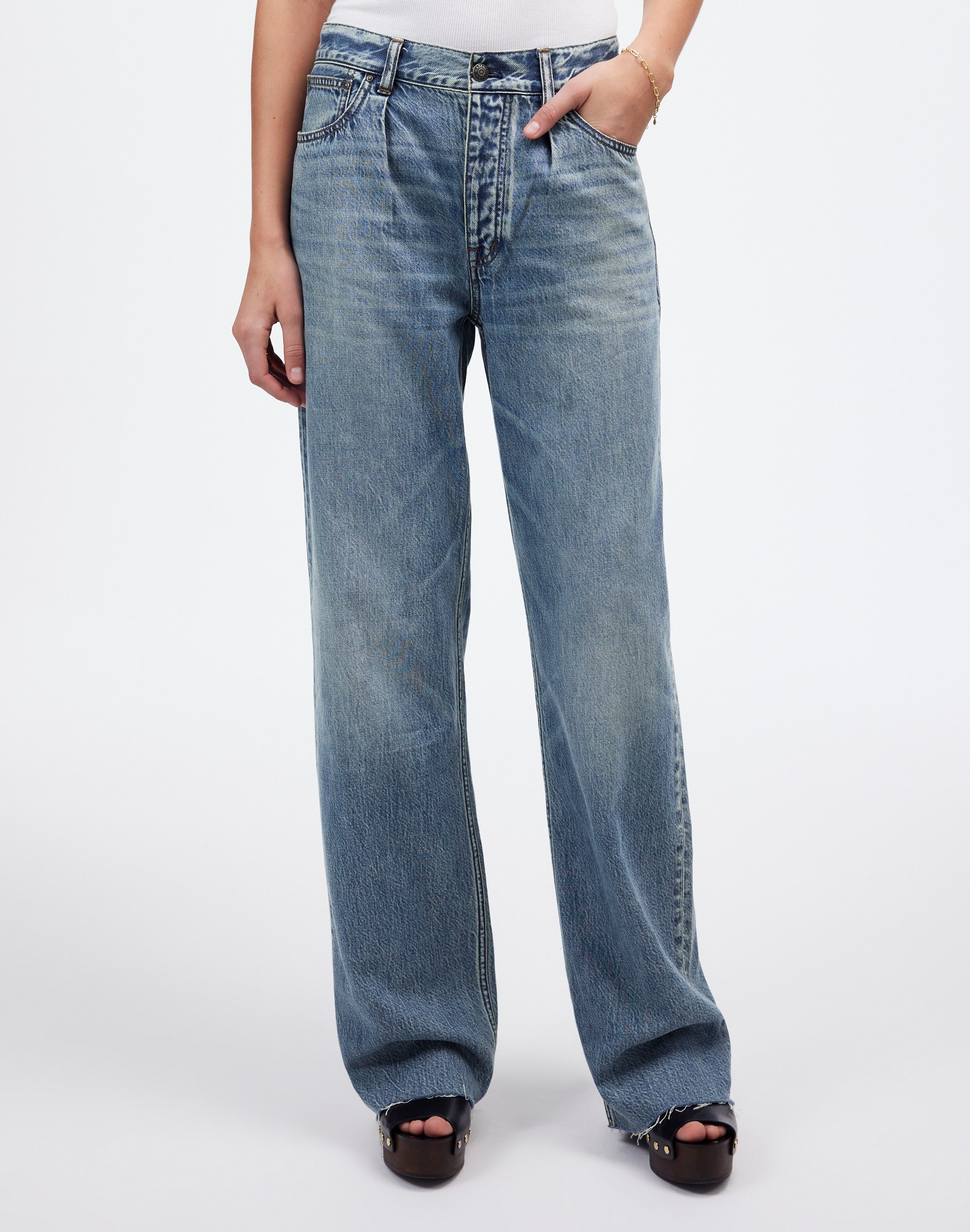Pleated Low-Slung Baggy Jean in Billings Wash: Airy Denim Edition
