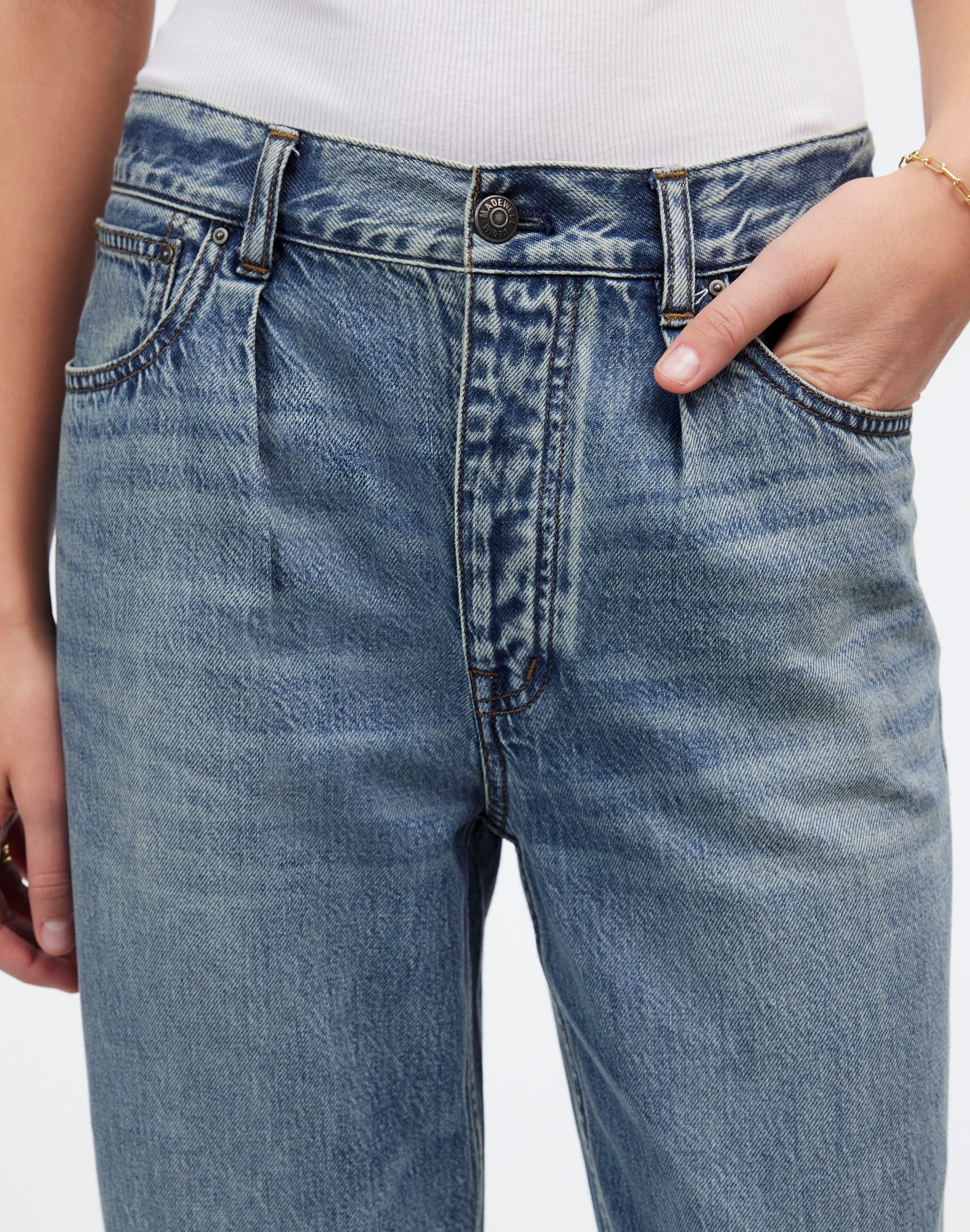 Pleated Low-Slung Baggy Jean in Billings Wash: Airy Denim Edition
