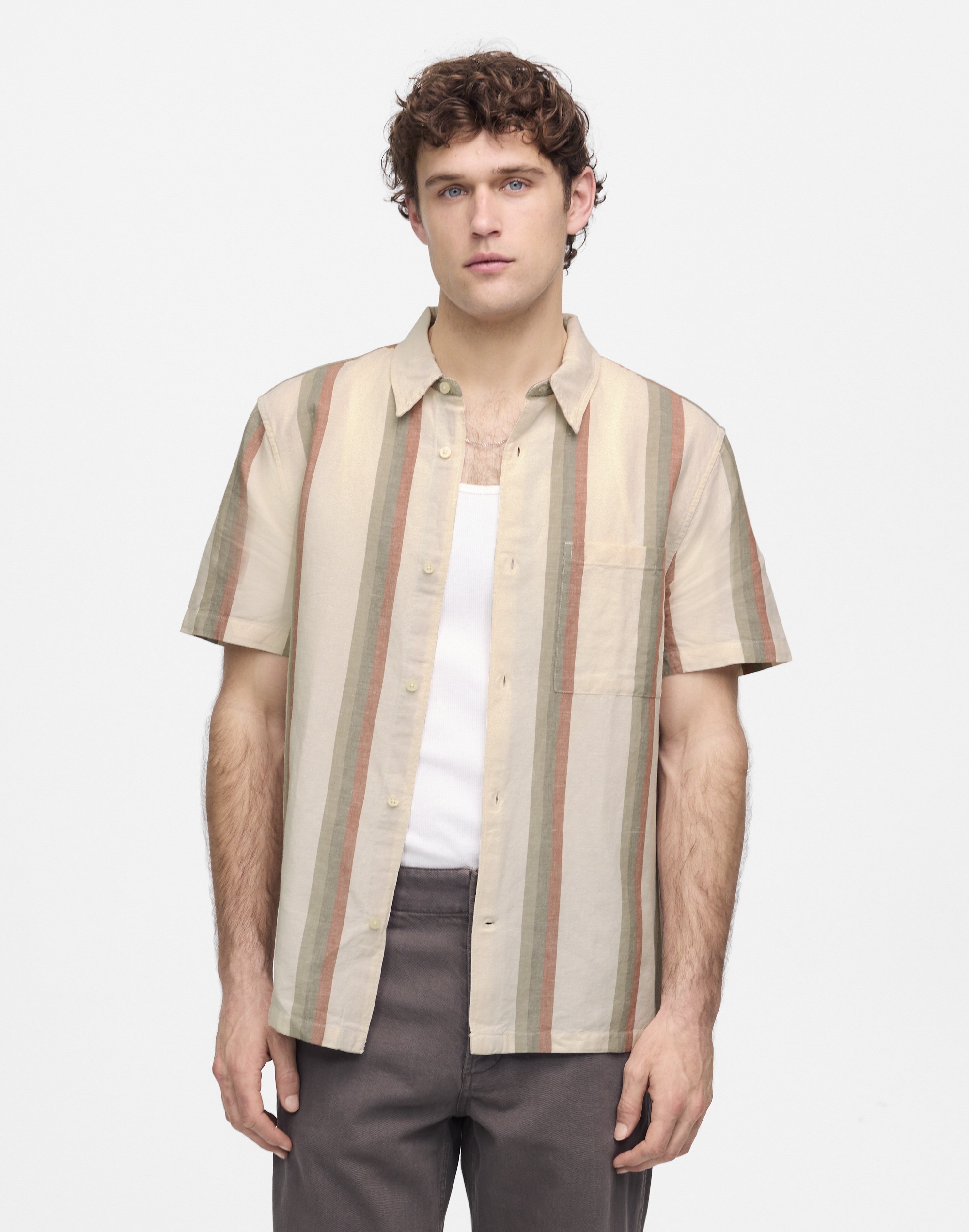 Button-Up Short-Sleeve Shirt in Cotton-Linen Blend