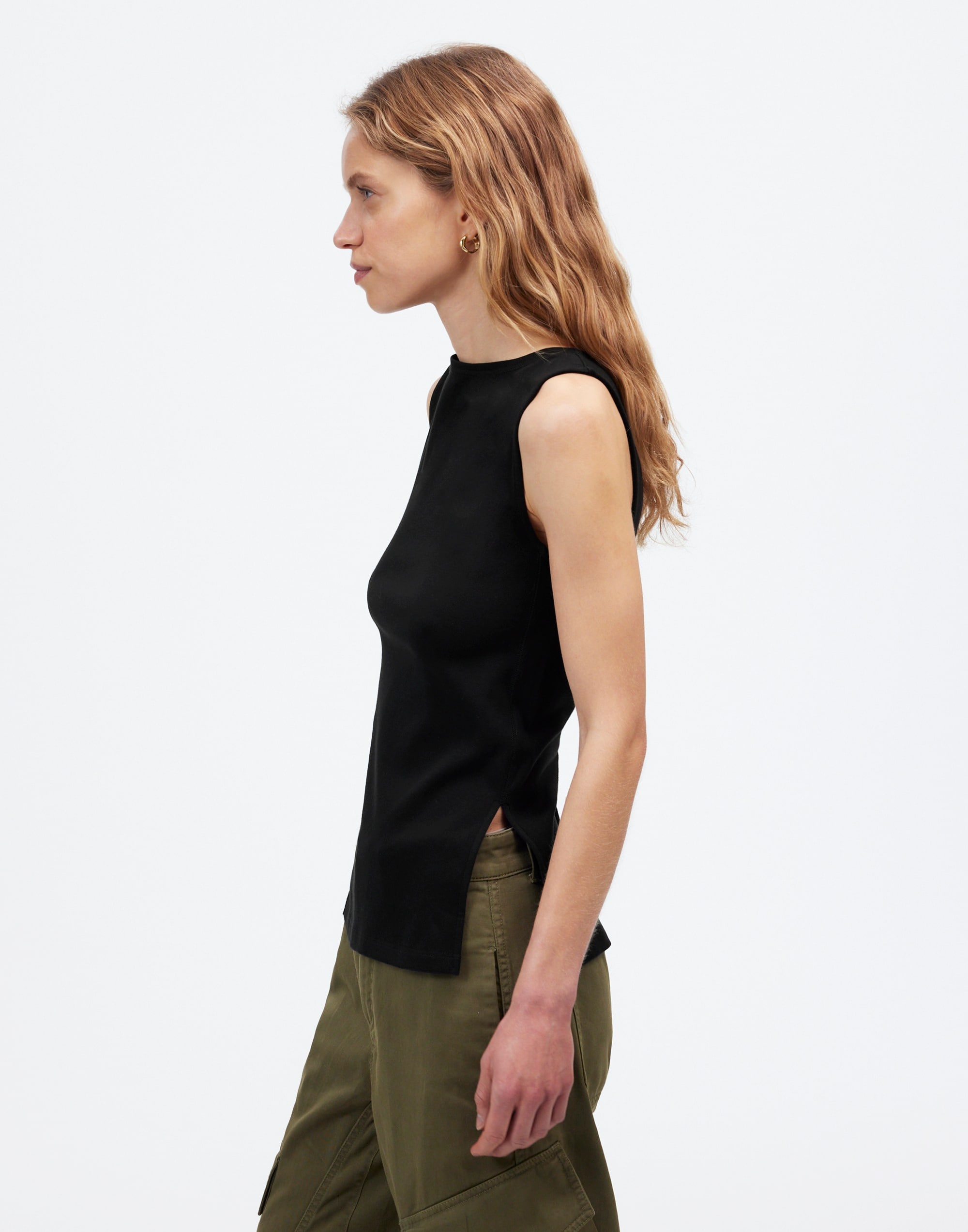 Sleeveless Boatneck Side Slit Tee