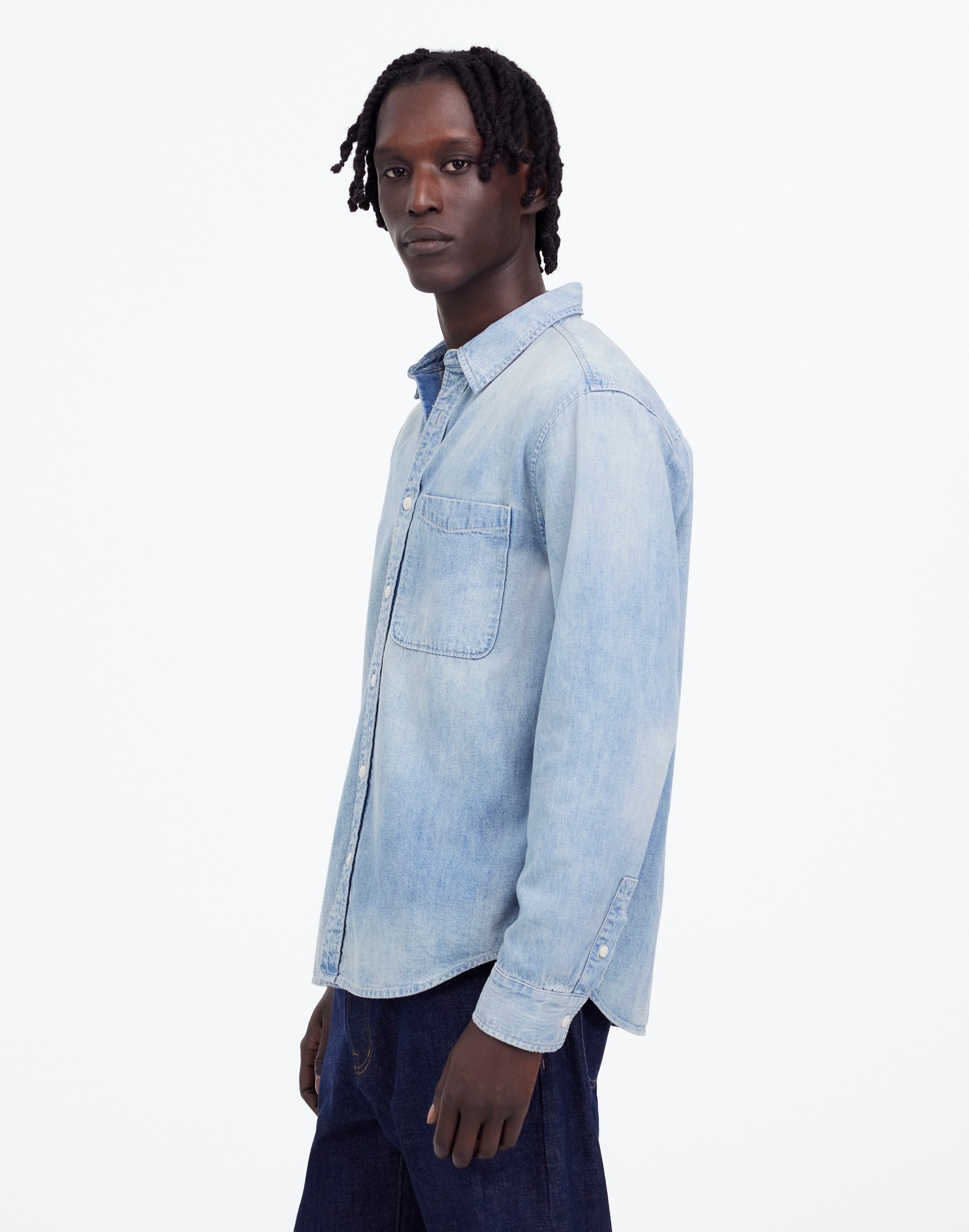 Denim Button-Up Shirt in Reyner Wash Alternate Image 3