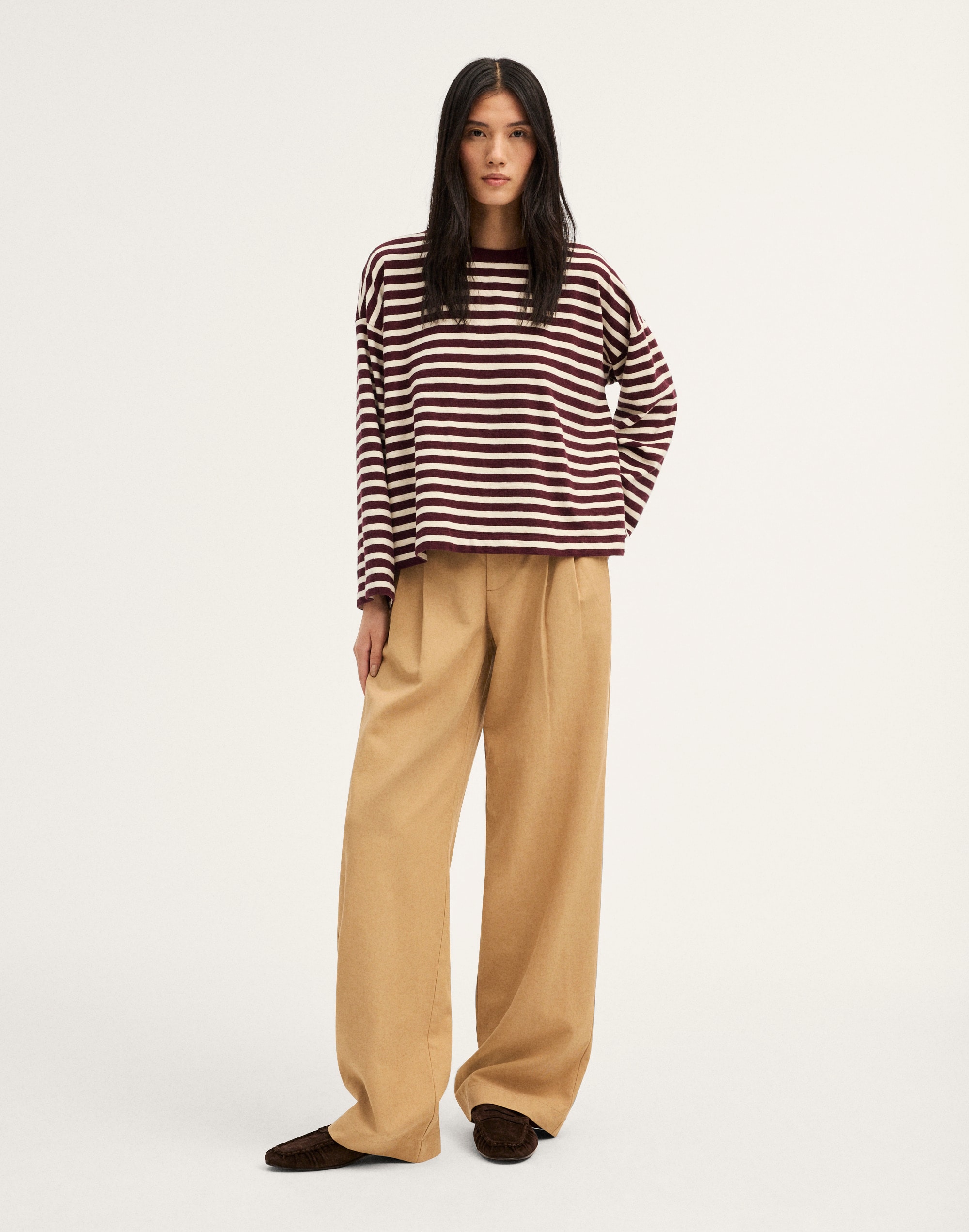 Easy Crewneck Long-Sleeve Tee in Sunday Slub Alternate Image 2