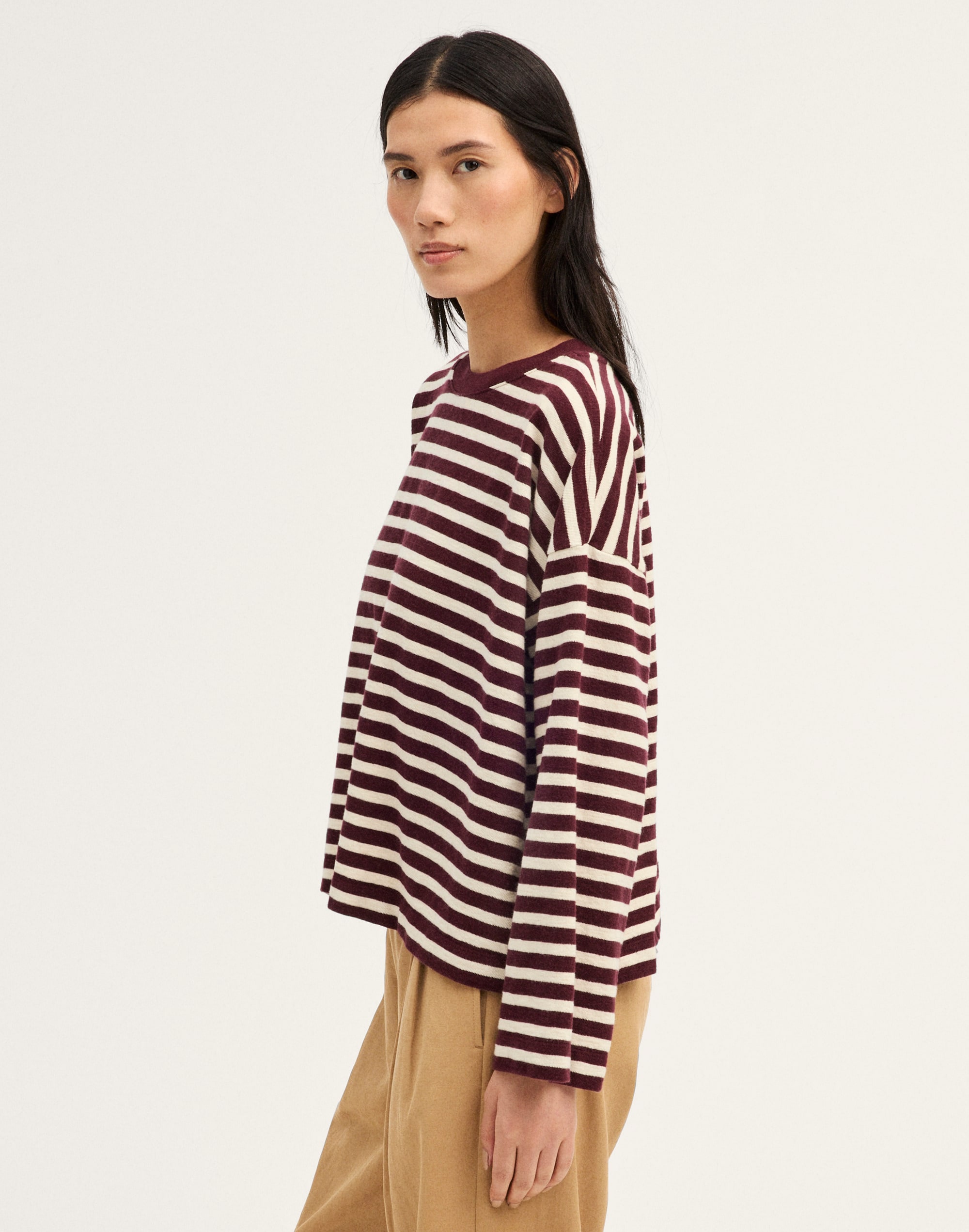 Easy Crewneck Long-Sleeve Tee in Sunday Slub Alternate Image 3