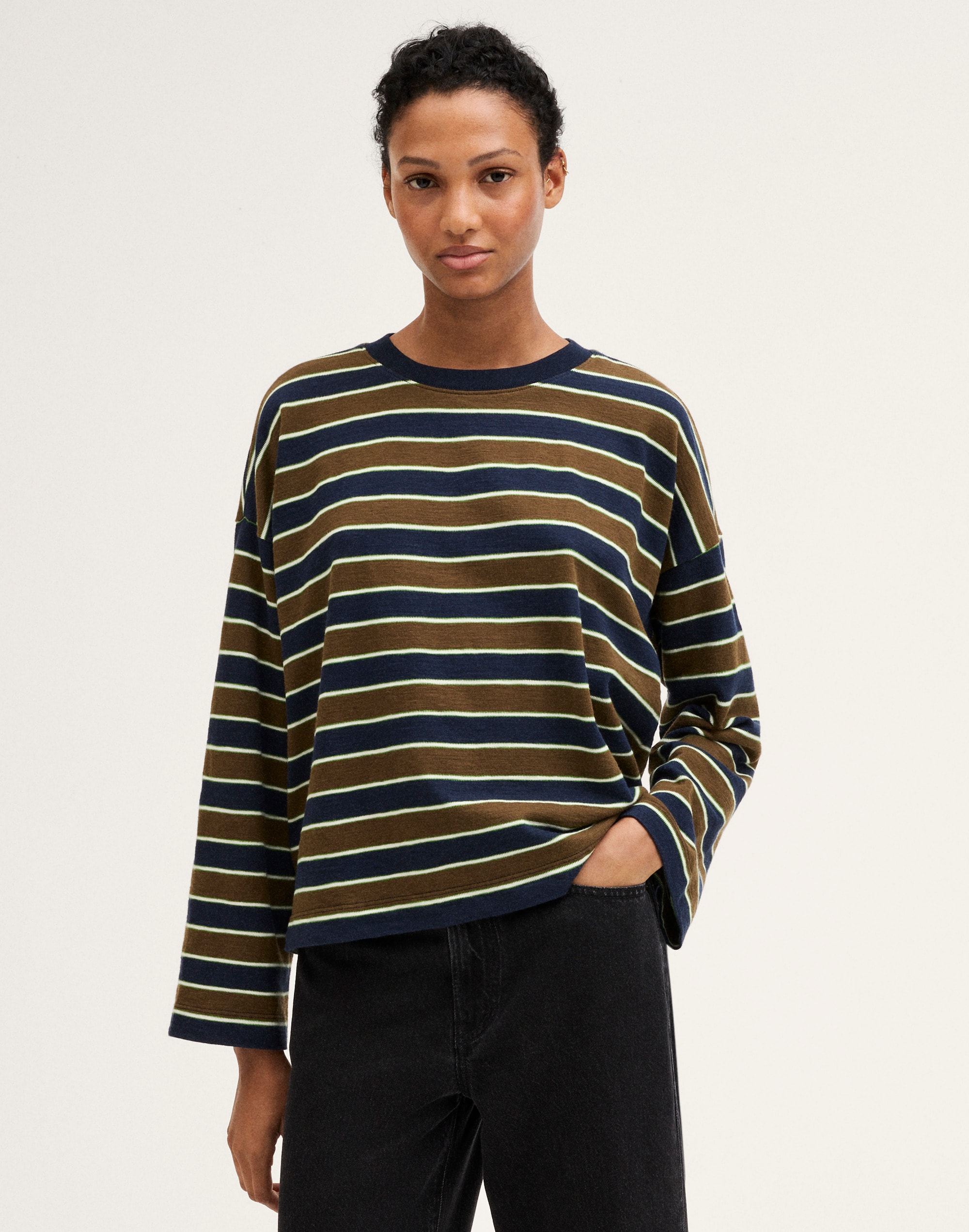Easy Crewneck Long-Sleeve Tee in Sunday Slub