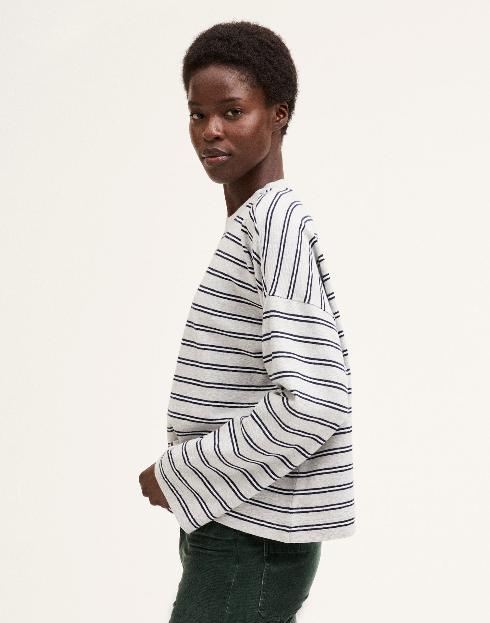 Easy Crewneck Long-Sleeve Tee in Sunday Slub Alternate Image 3