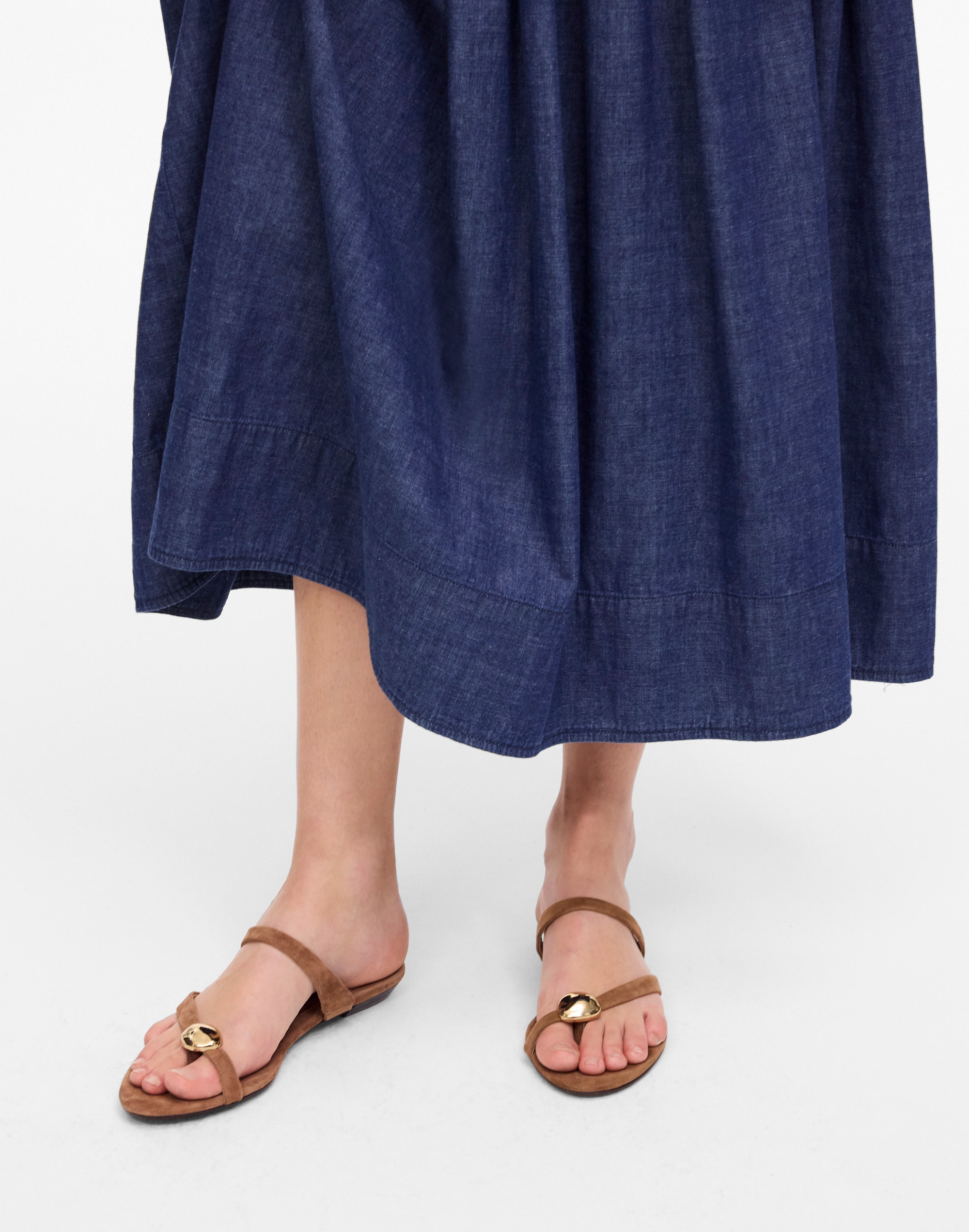 The Mila Organic Hardware Thong Slide Sandal