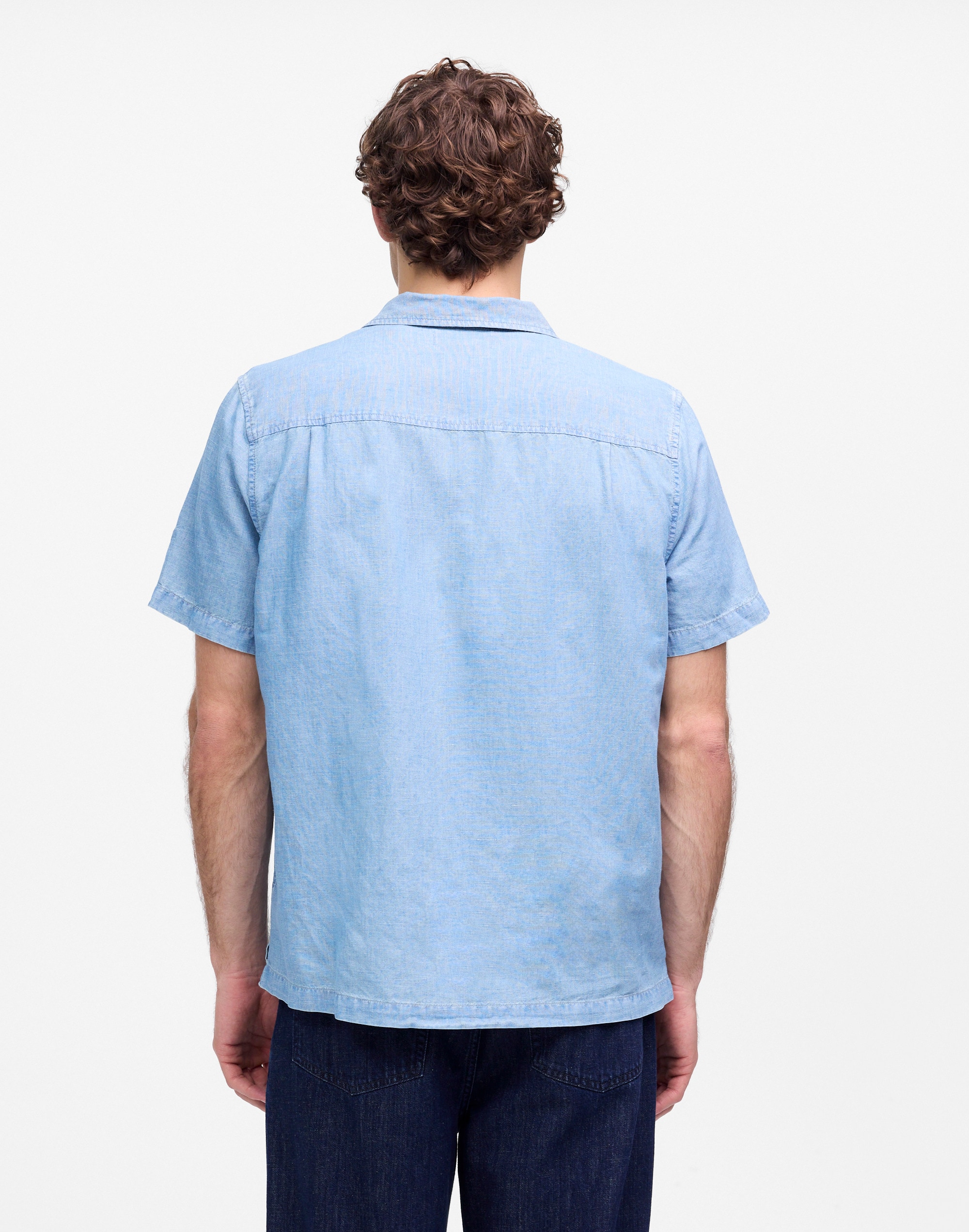 Chambray Short-Sleeve Button-Up Shirt in Cotton Linen Blend