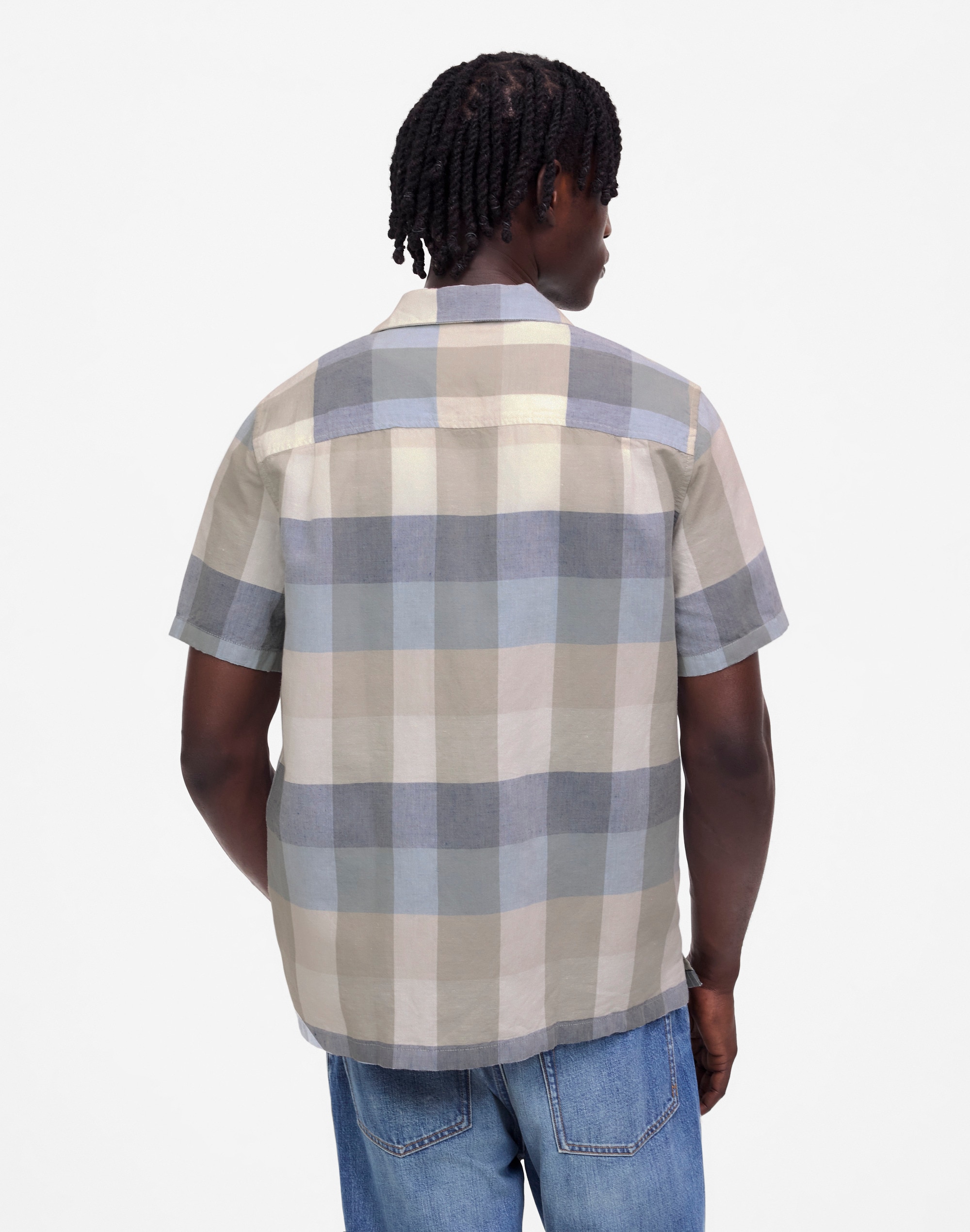 Short-Sleeve Button-Up Shirt in Cotton-Linen Blend Alternate Image 4