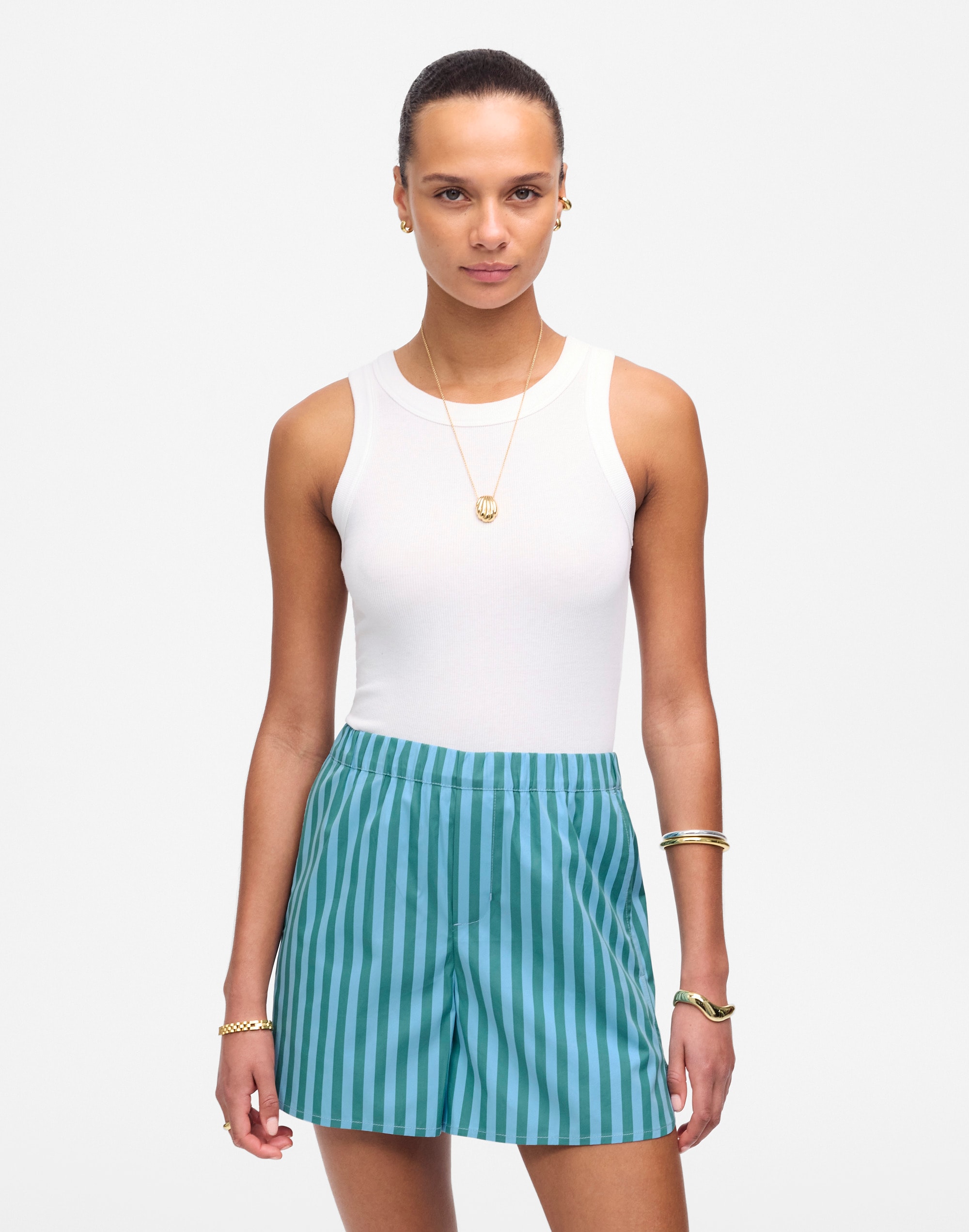 Curved Hem Pull-On Shorts in Poplin