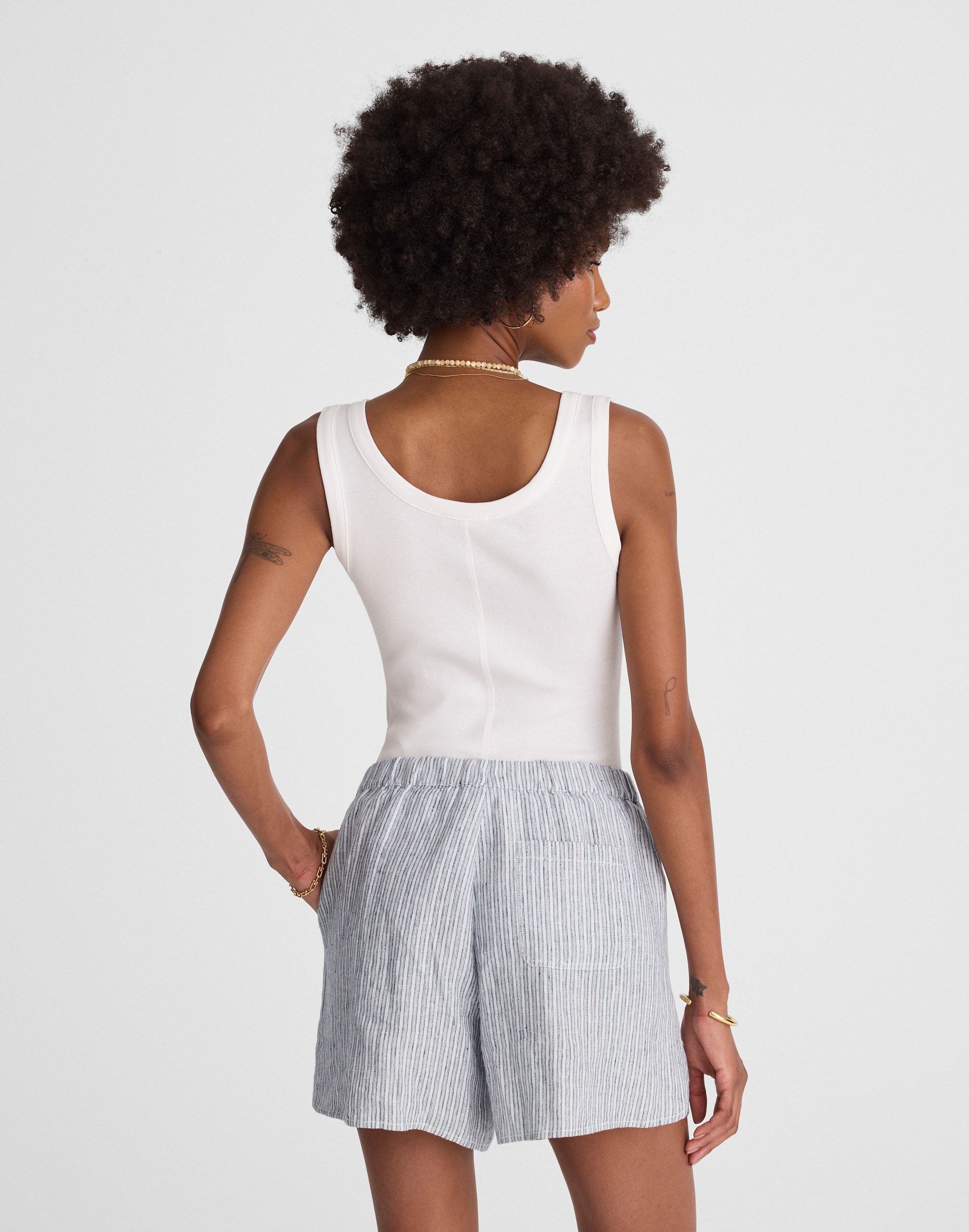 Curved Hem Pull-On Shorts in 100% Linen