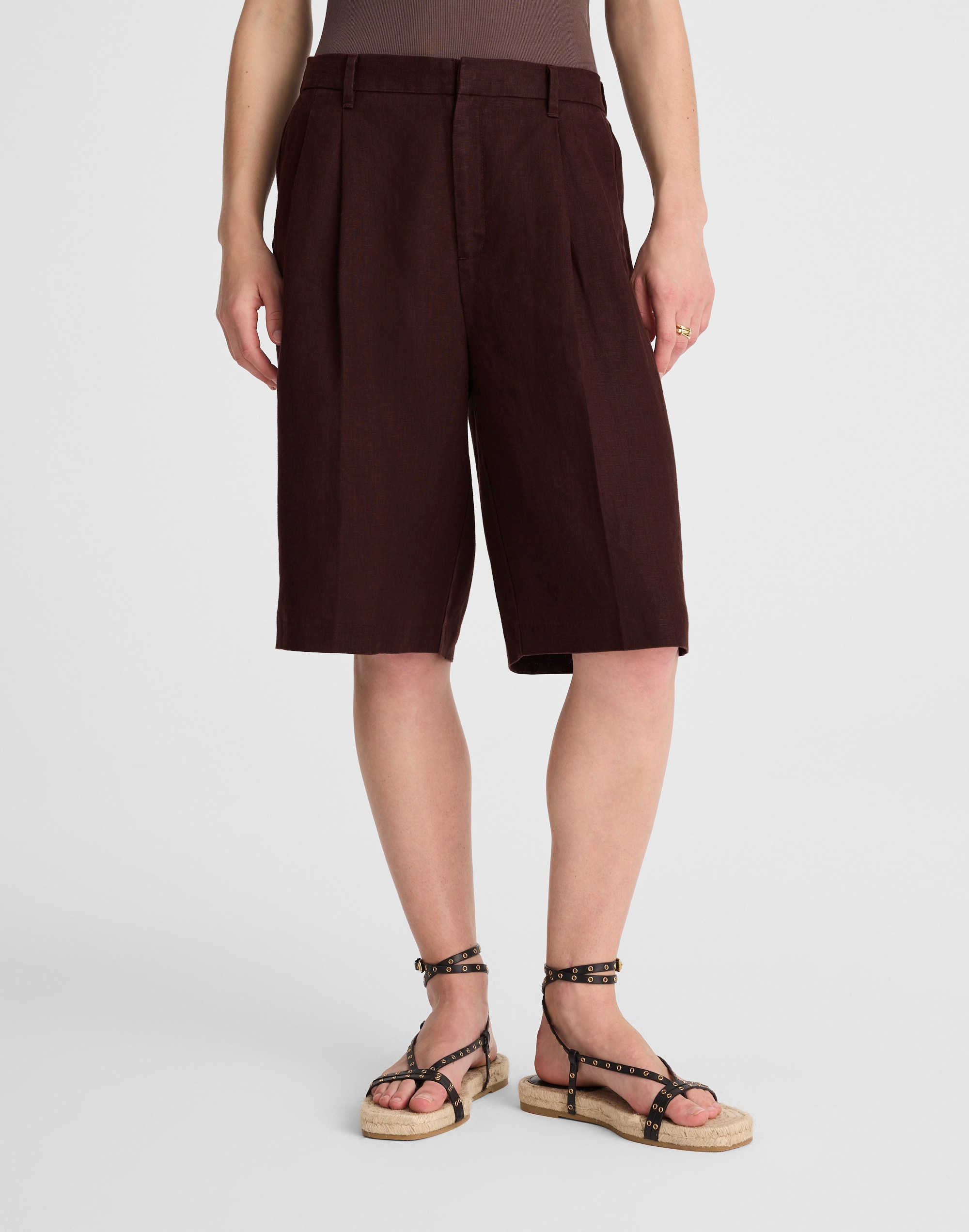 Relaxed Pleated Trouser Shorts in 100% Linen Alternate Image 1