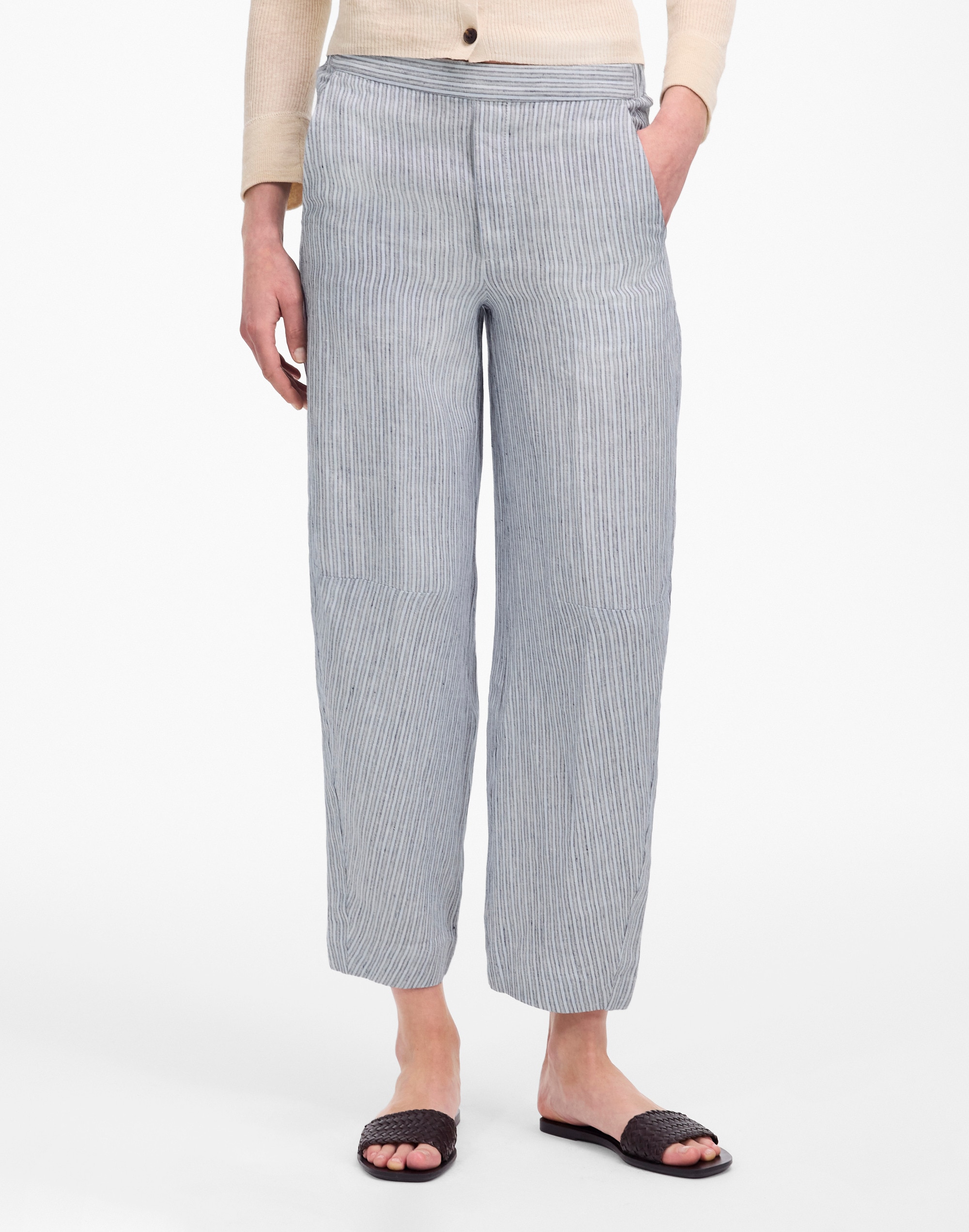 Pull-On Barrel Pants in 100% Linen