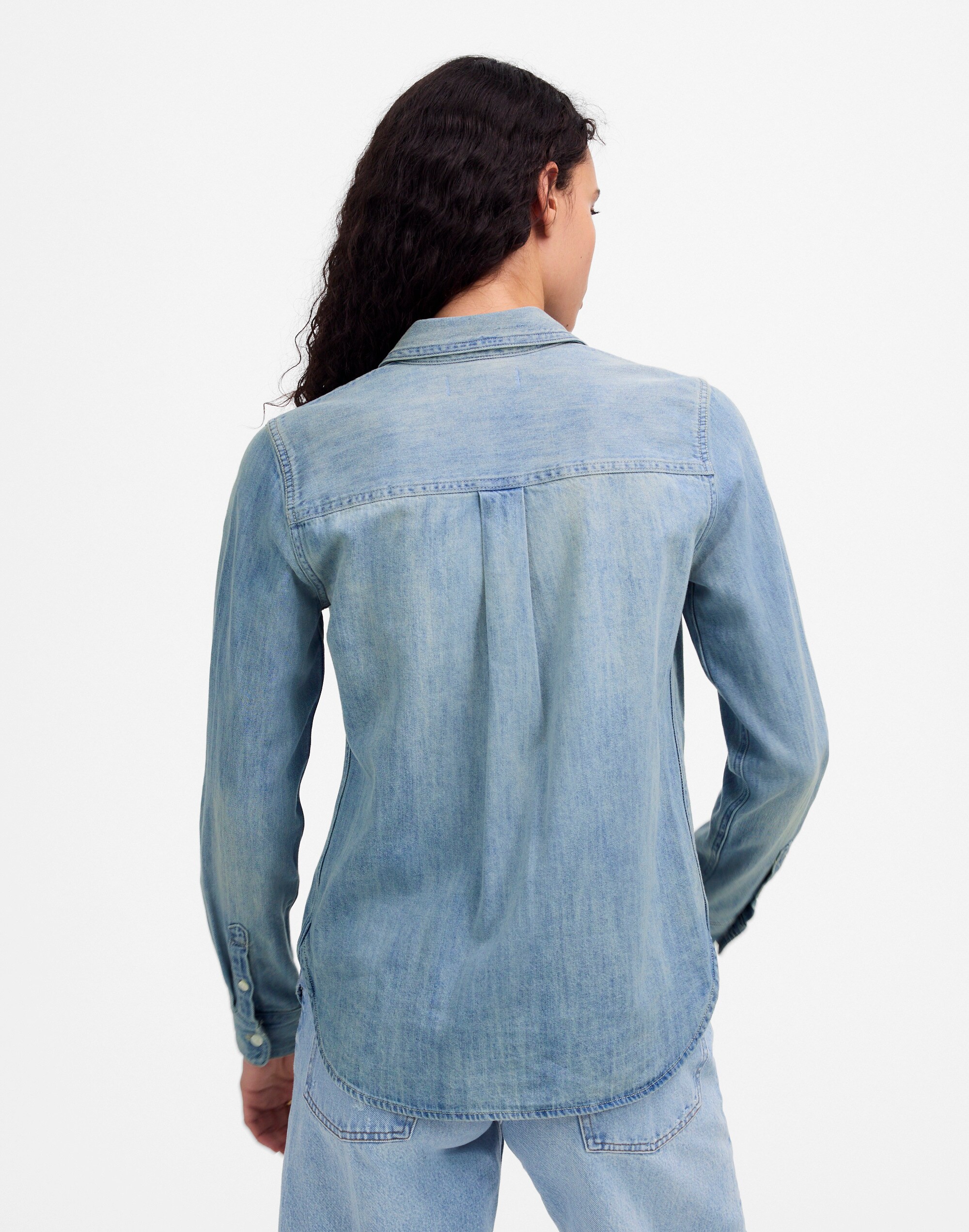 Shrunken Denim Shirt in Kelleyville Wash