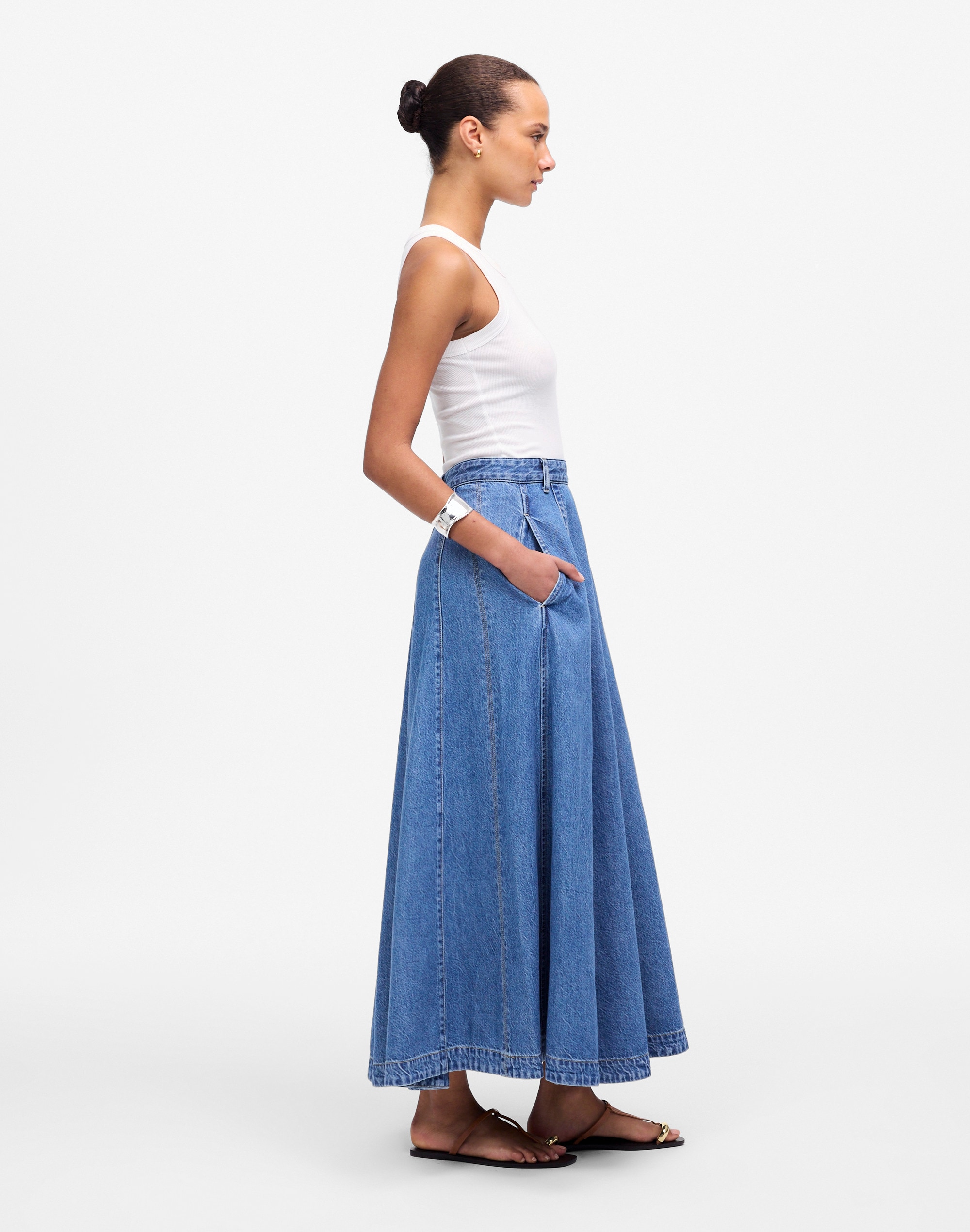 Midi Skirt in Robertson Wash: Airy Denim Edition Alternate Image 3